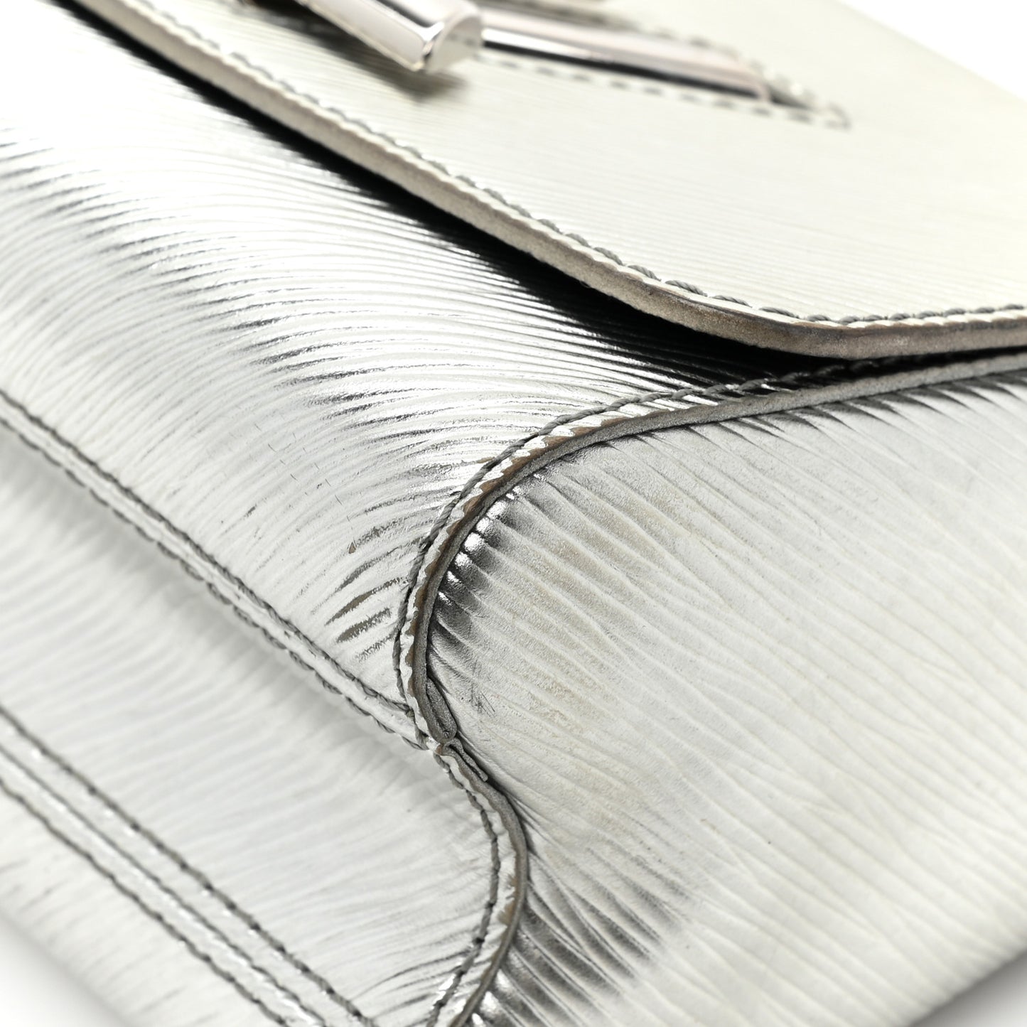 Epi Twist Shoulder Bag PM Argent