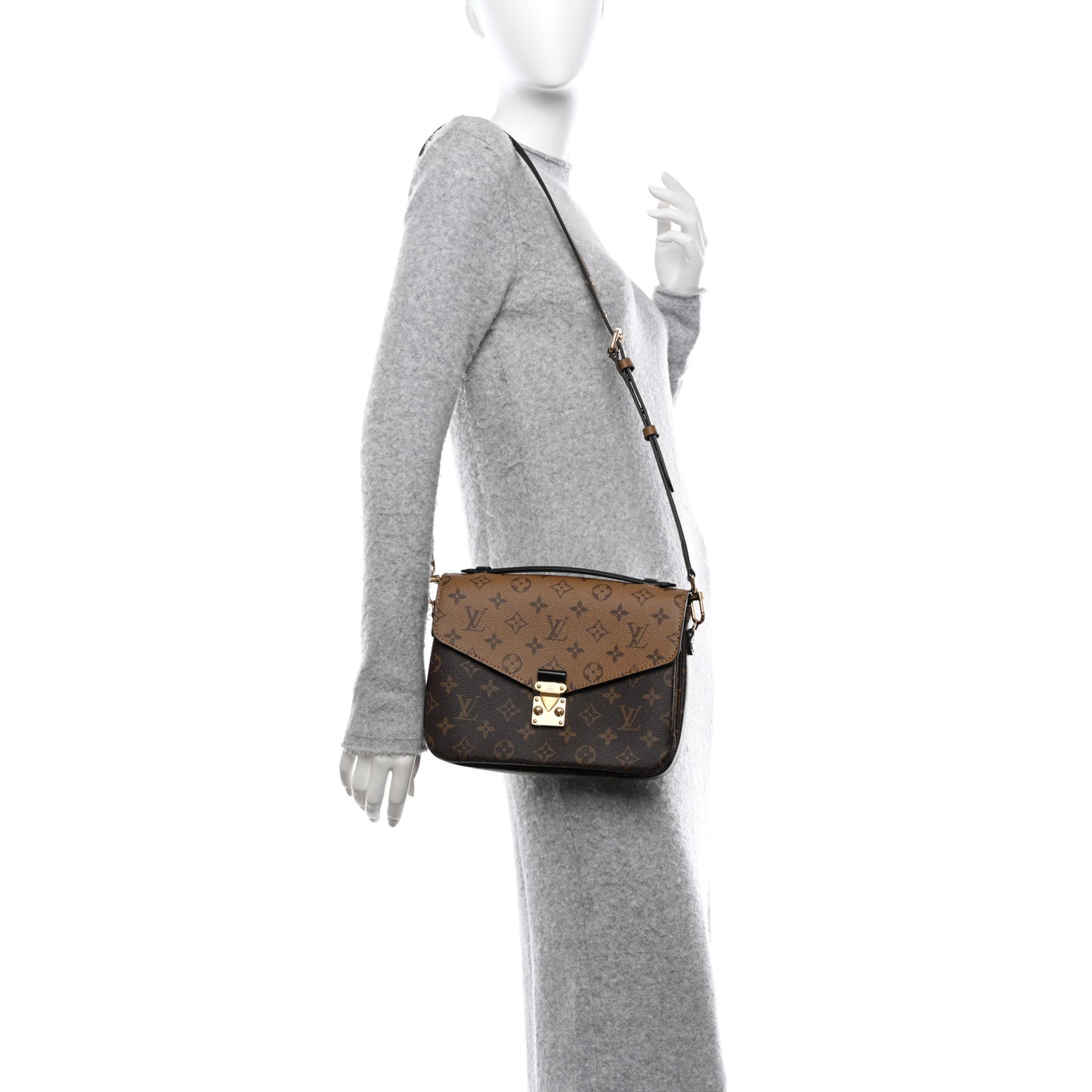 Reverse Monogram Pochette Metis