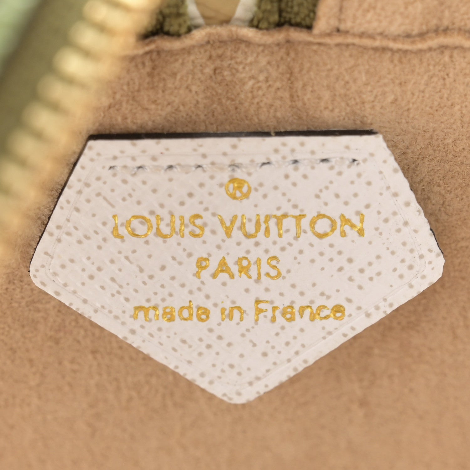 Louis Vuitton Monogram Giant Beach Pouch Kaki 6 of 10