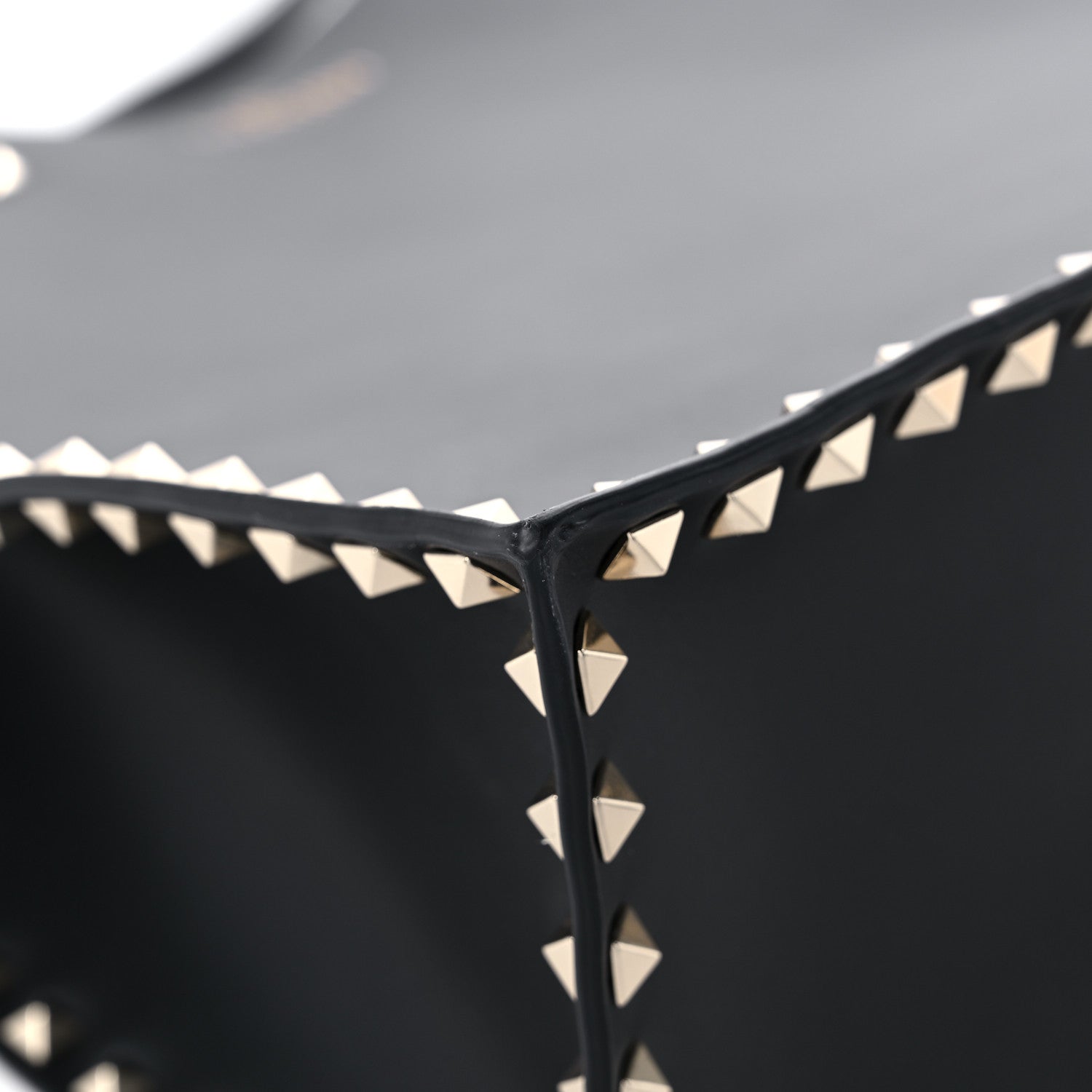 Valentino Garavani Calfskin Rockstud Vertical Tote Black 7 of 12