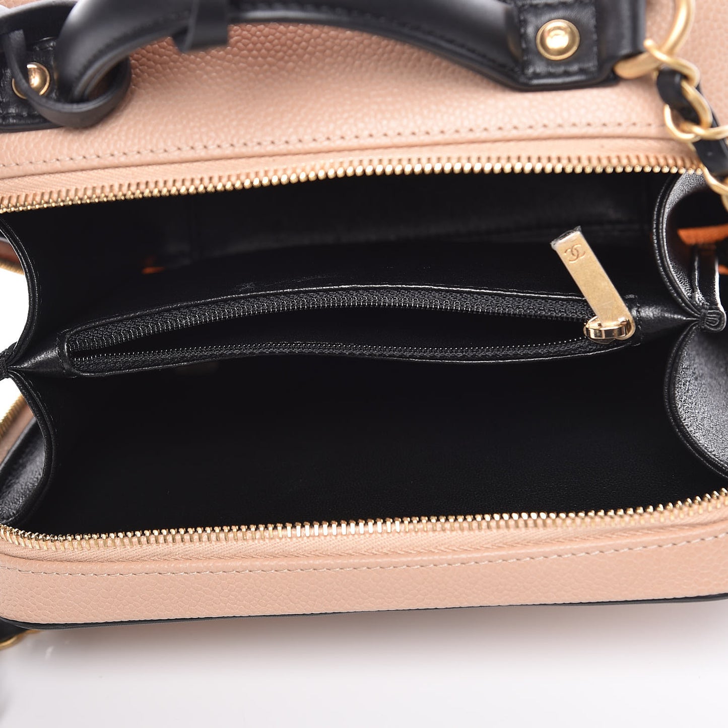 Caviar Quilted Medium CC Filigree Vanity Case Beige Black