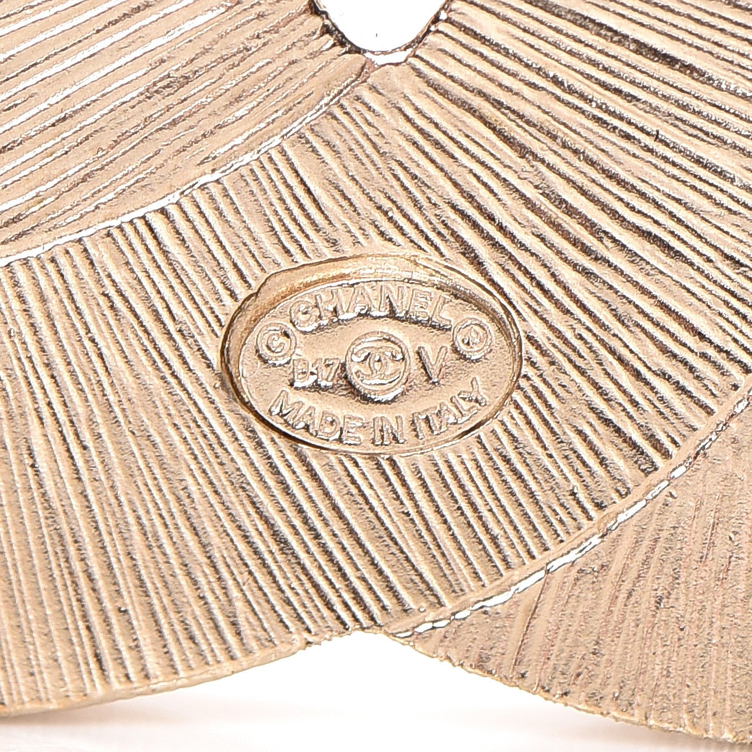 Chanel Metal Quilted CC Brooch Silver Gold 4 of 5