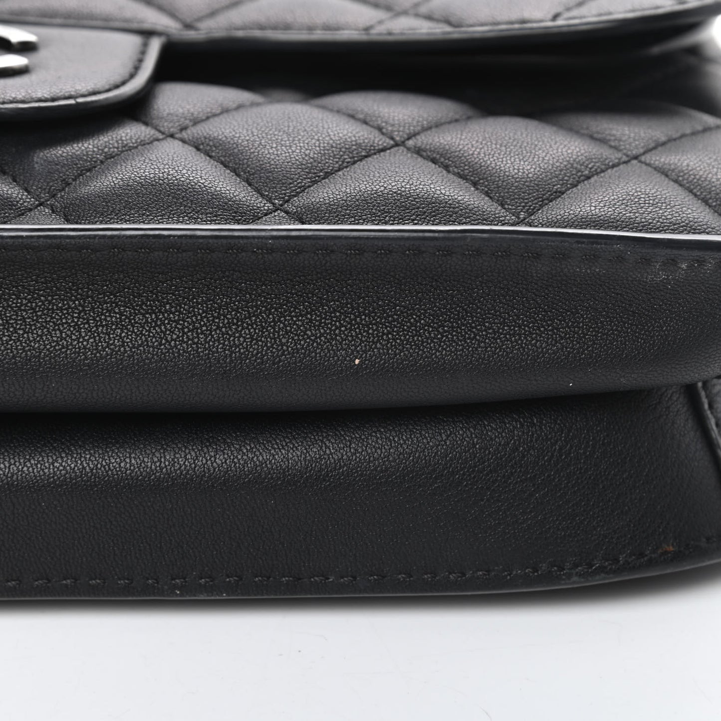 Lambskin Quilted Large Natural CC Flap Black