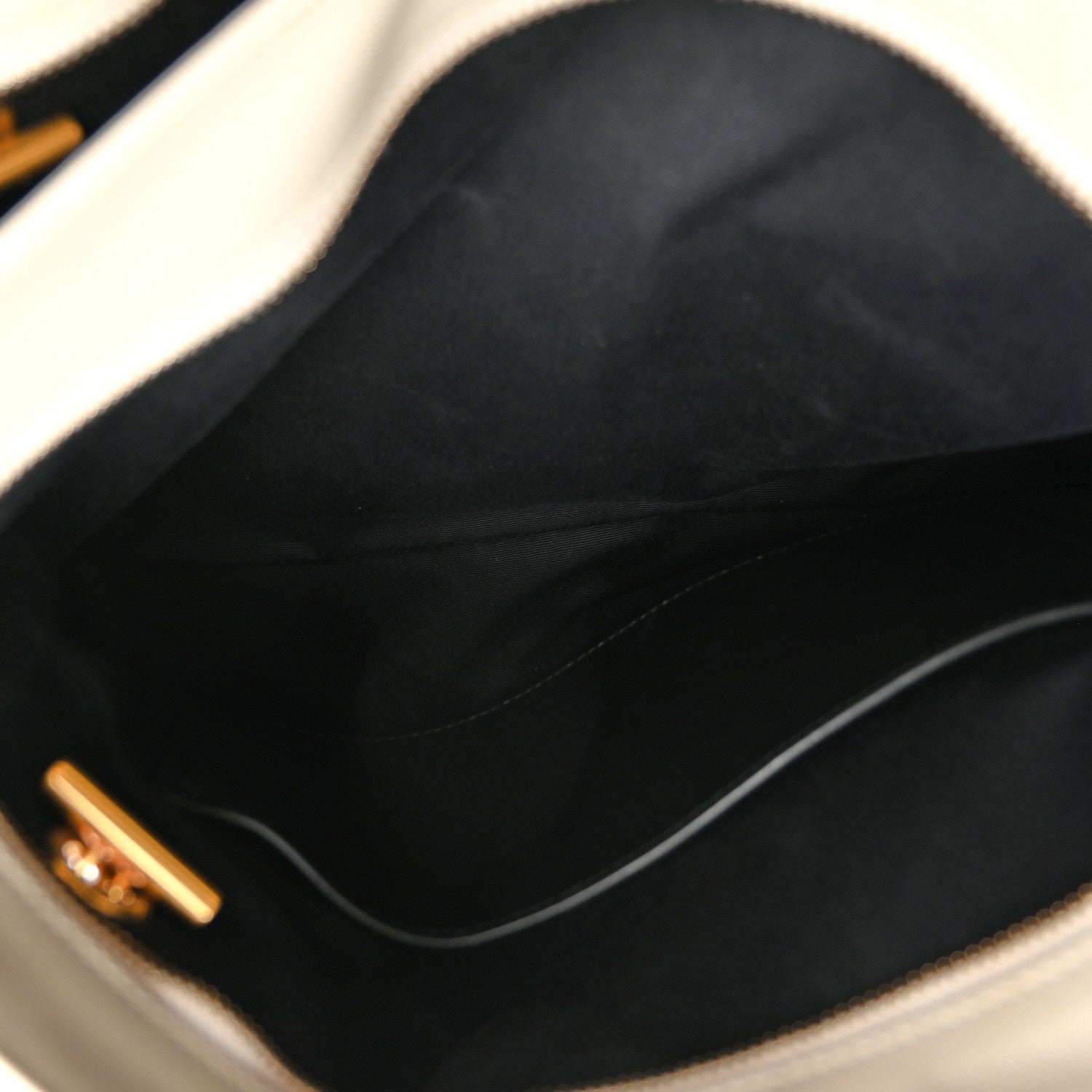 Saint Laurent Grain De Poudre Matelasse Chevron Medium Tribeca Shopping Bag Crema Soft 5 of 10