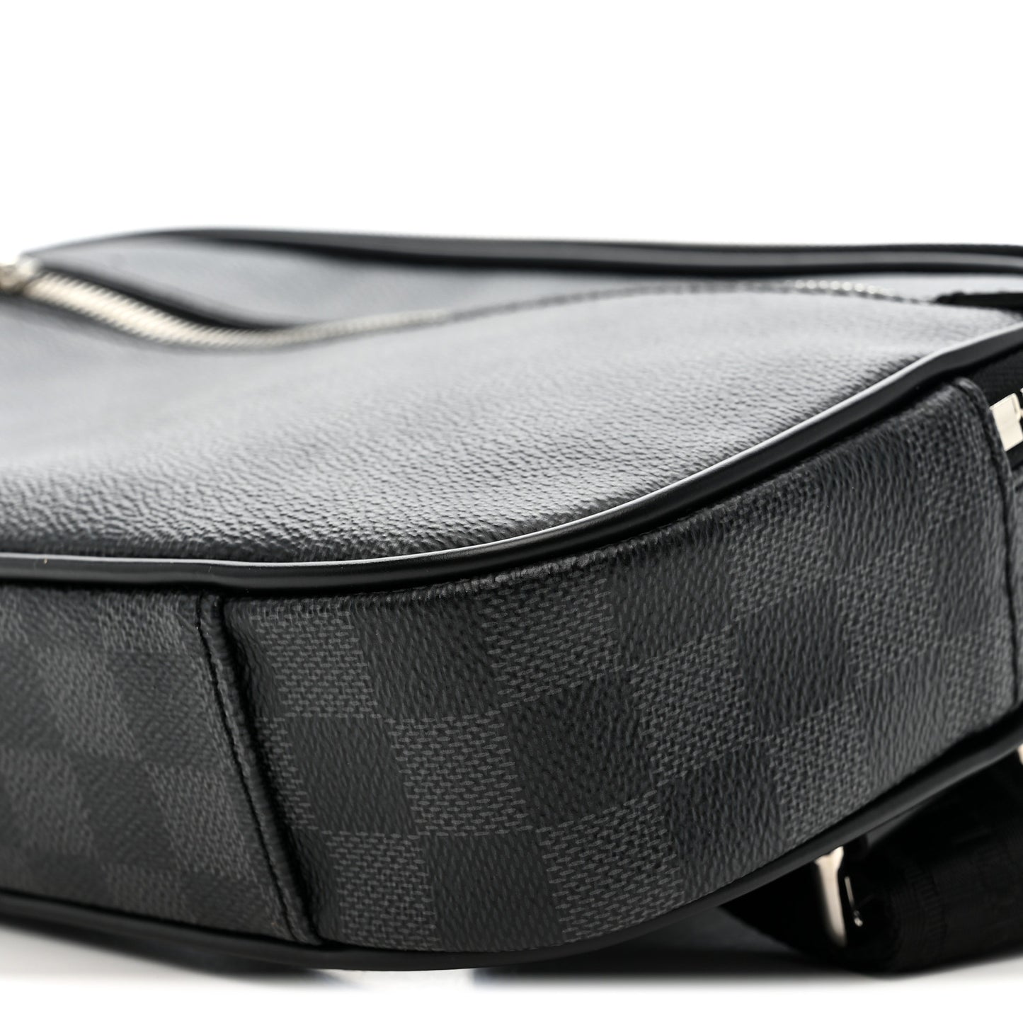 Damier Graphite Ambler