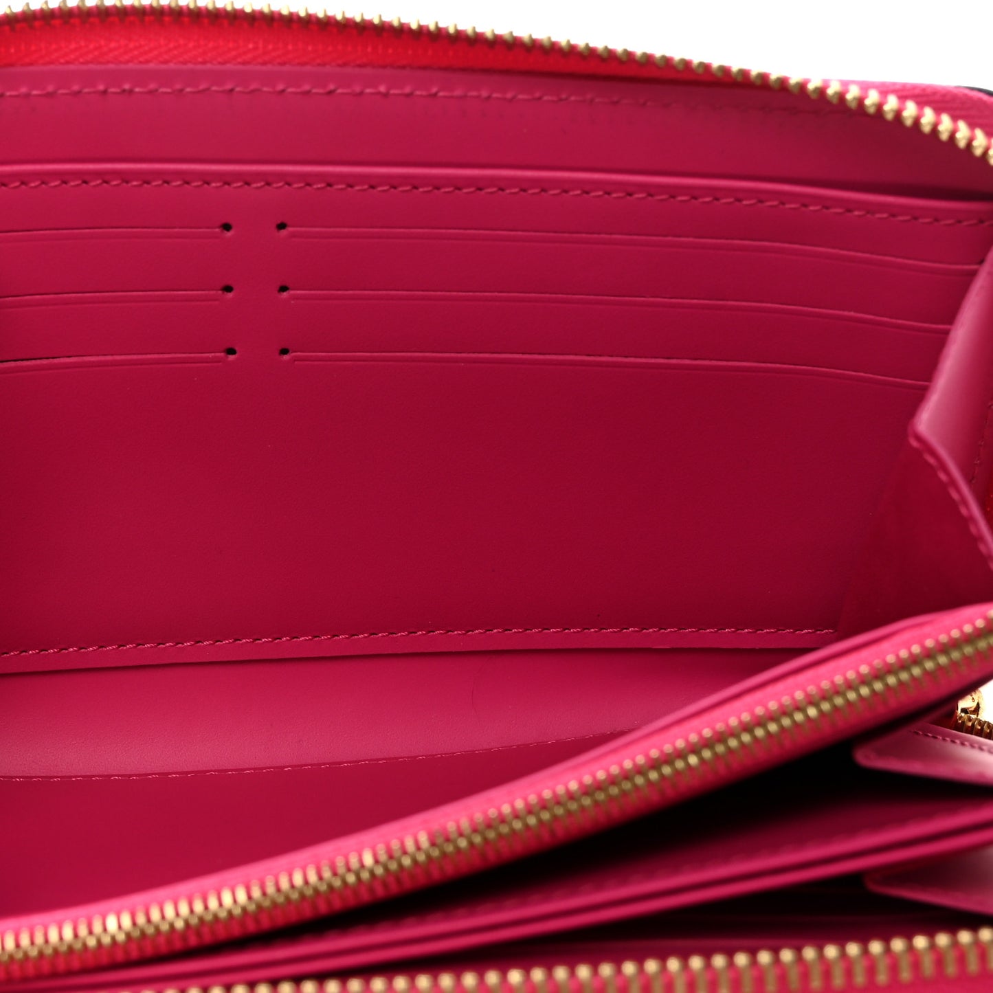 Vernis Valentine Zippy Wallet Fuchsia