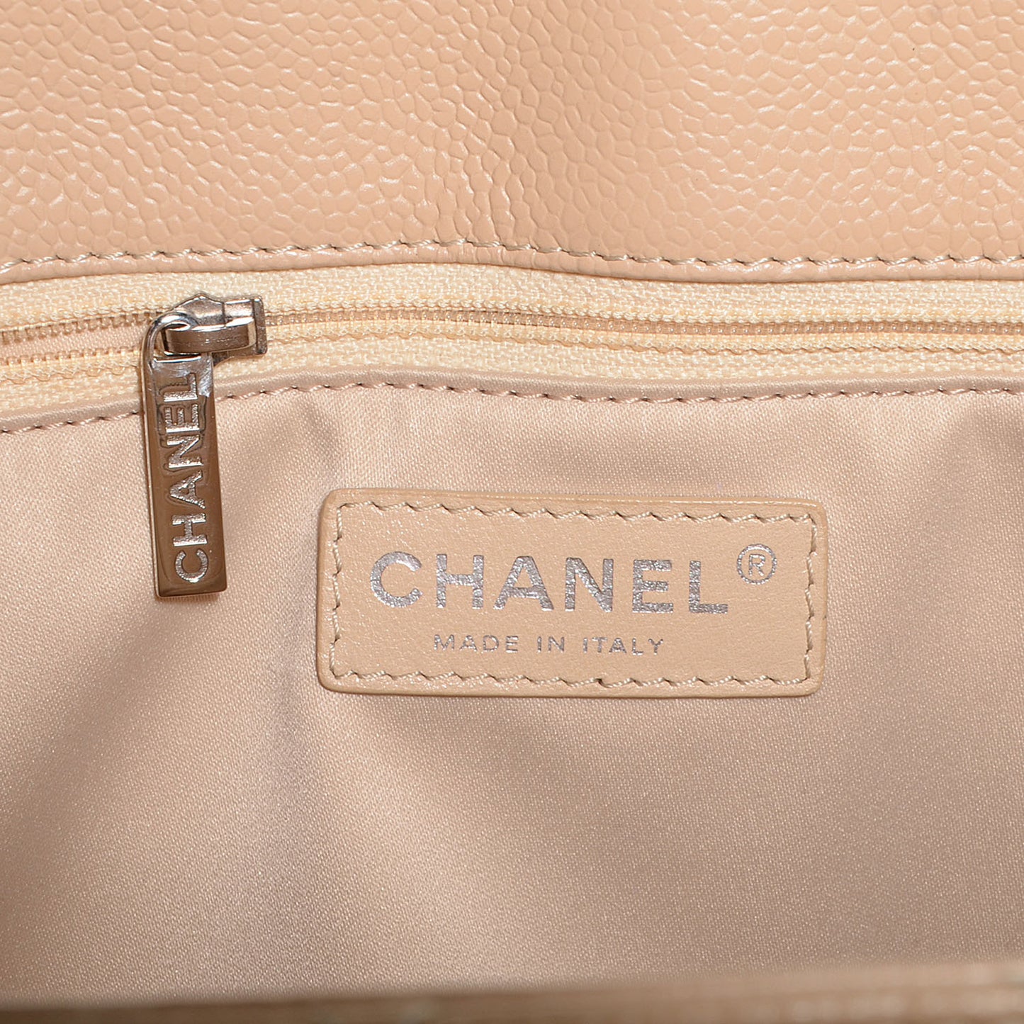 Caviar Grand Shopping Tote GST Beige Clair