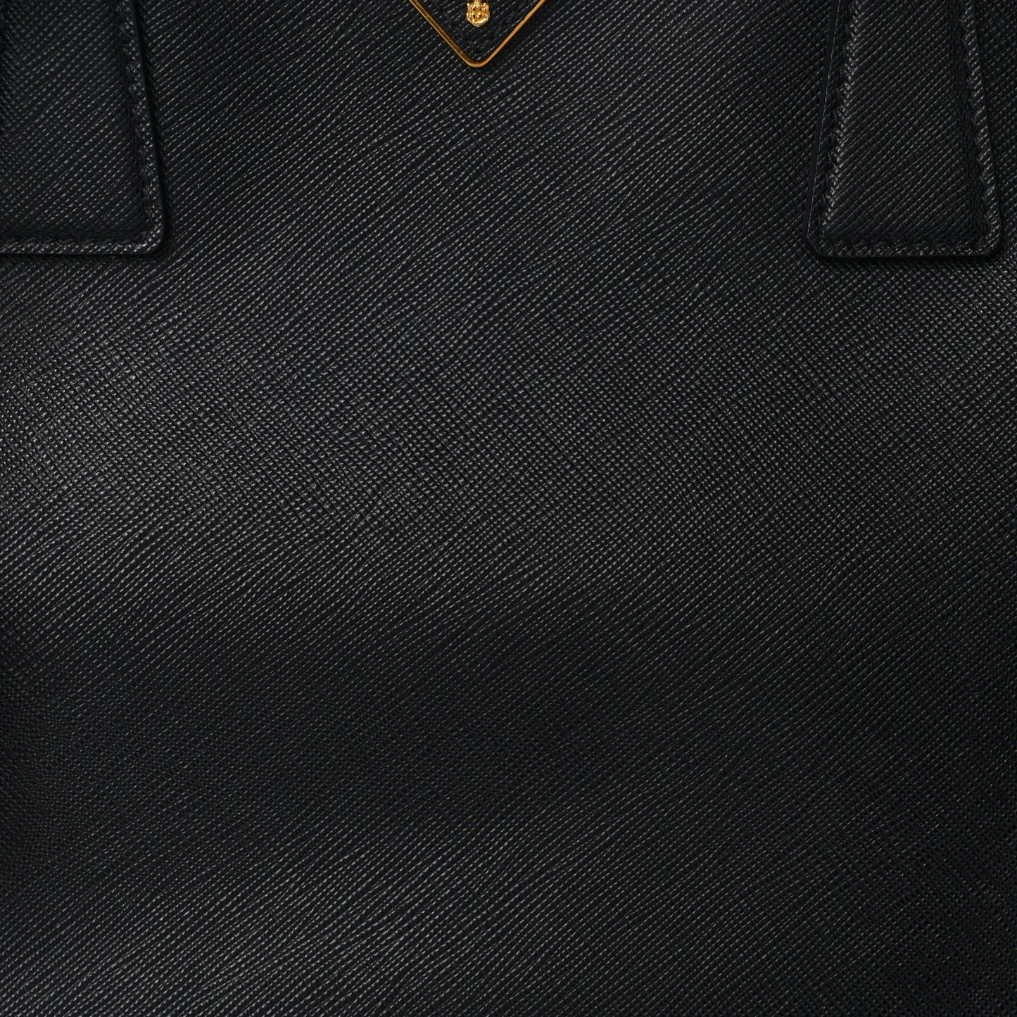 Saffiano Medium Galleria Double Zip Tote Black