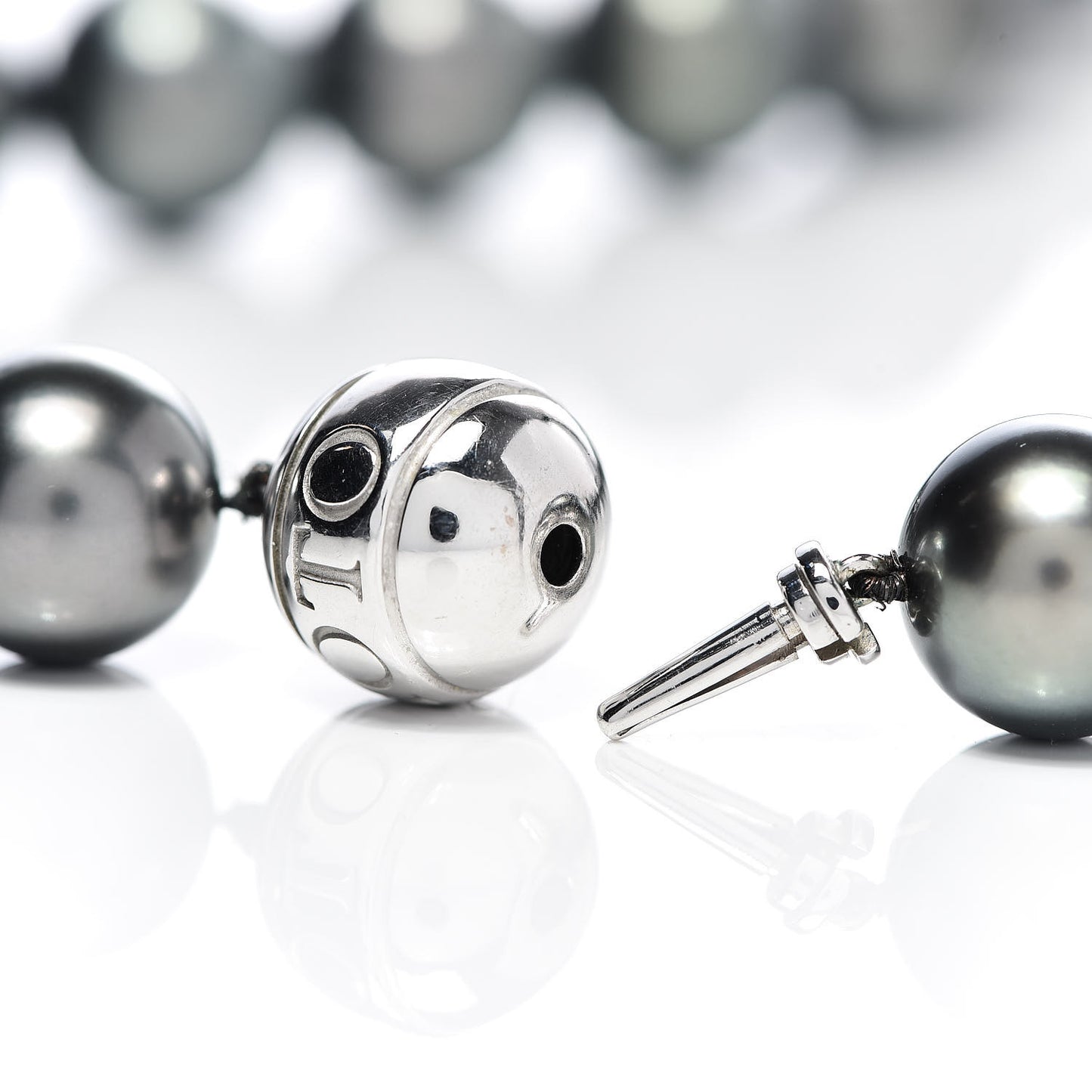 18K White Gold Black South Sea Cultured Pearl 11-14mm Strand Necklace 18.75"