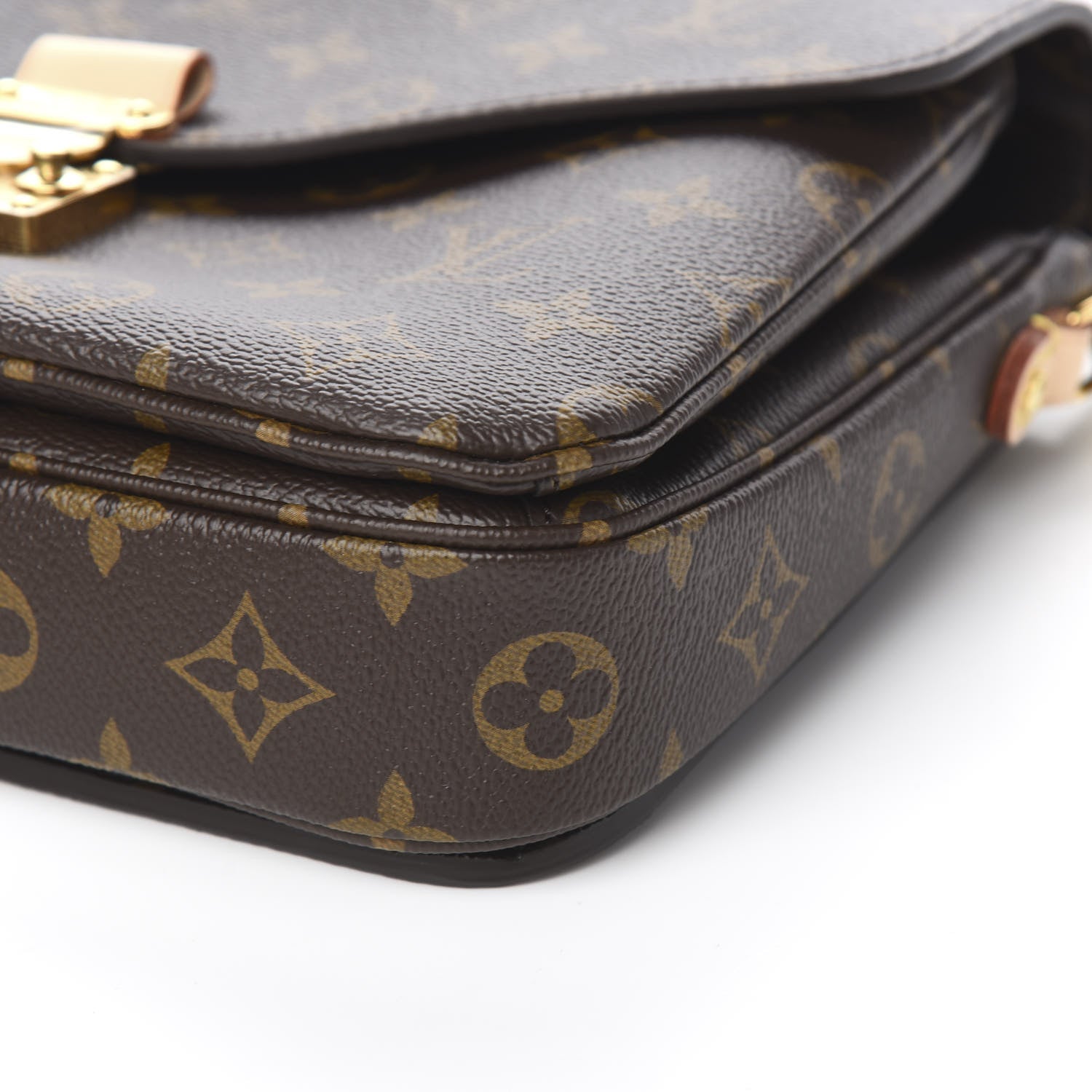 Louis Vuitton Monogram Pochette Metis 7 of 9