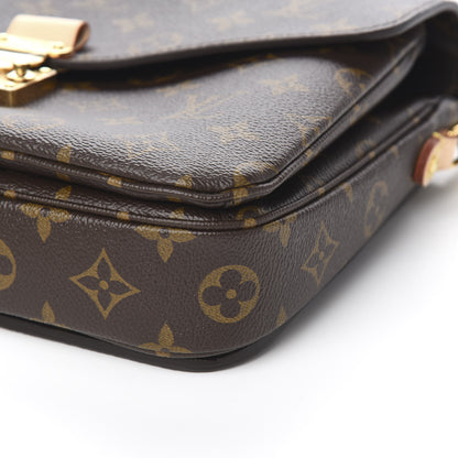 Louis Vuitton Monogram Pochette Metis 7 of 9
