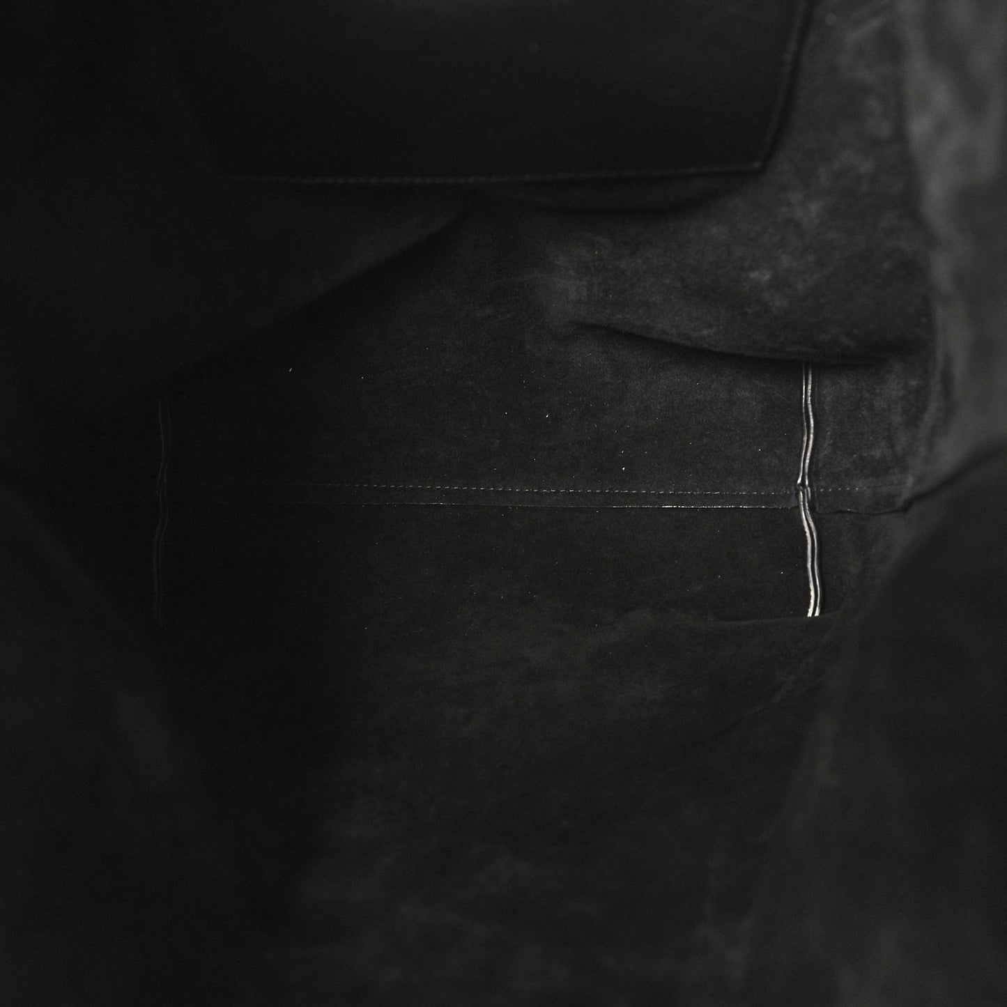 Lambskin Paris VII Pouch Black
