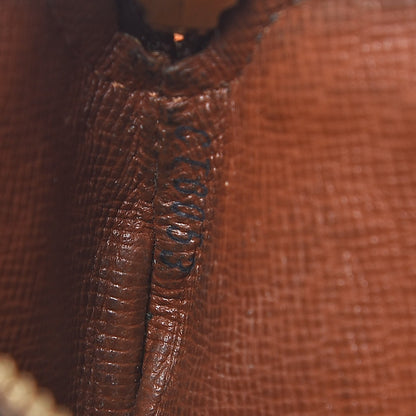 Louis Vuitton Monogram Round Coin Purse 7 of 7