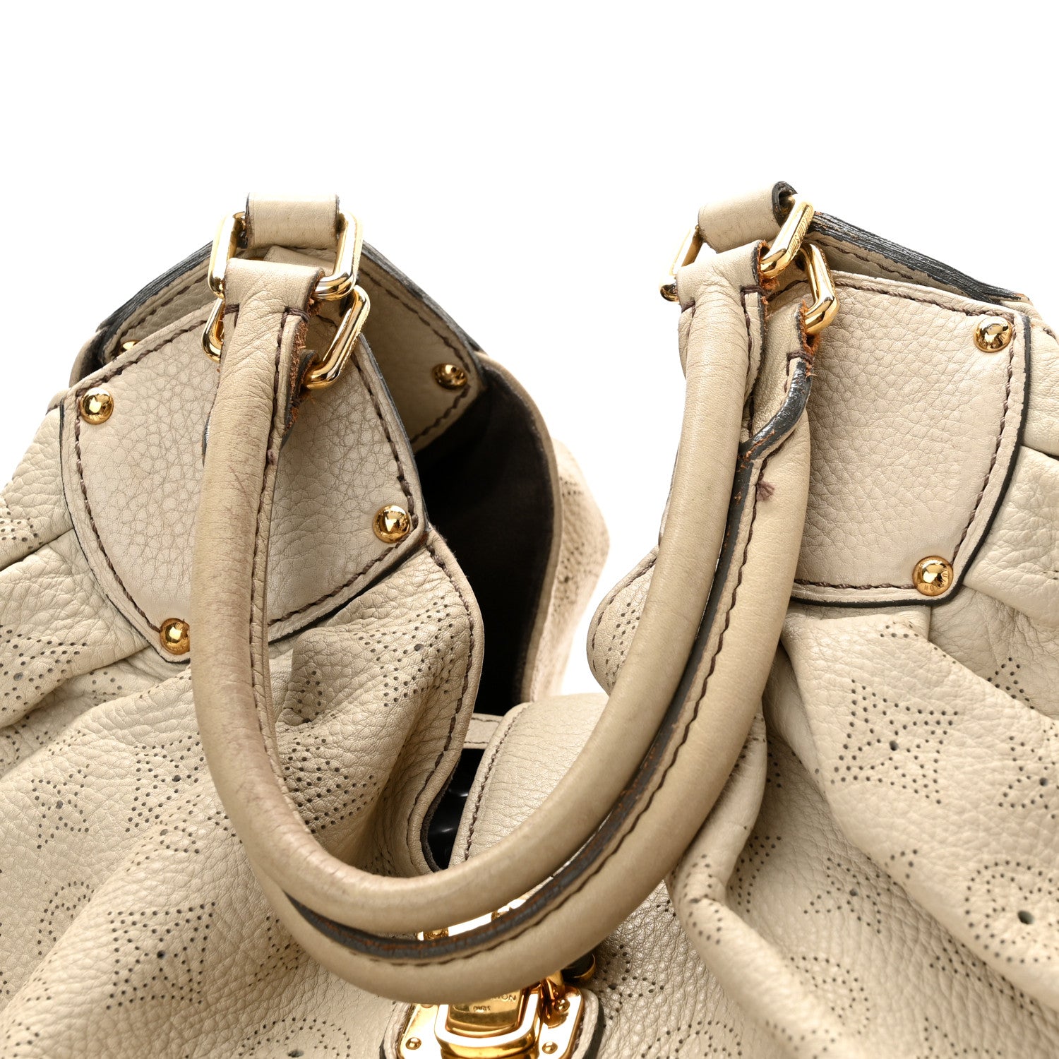Louis Vuitton Mahina XL Gris 14 of 20