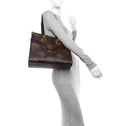 Louis Vuitton Reverse Monogram Giant Onthego MM 2 of 23