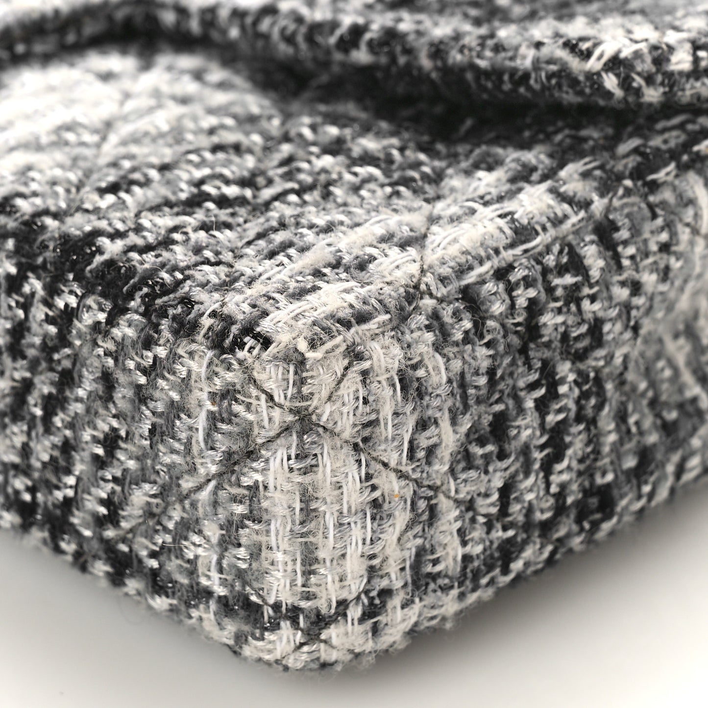 Tweed East West Flap Black White