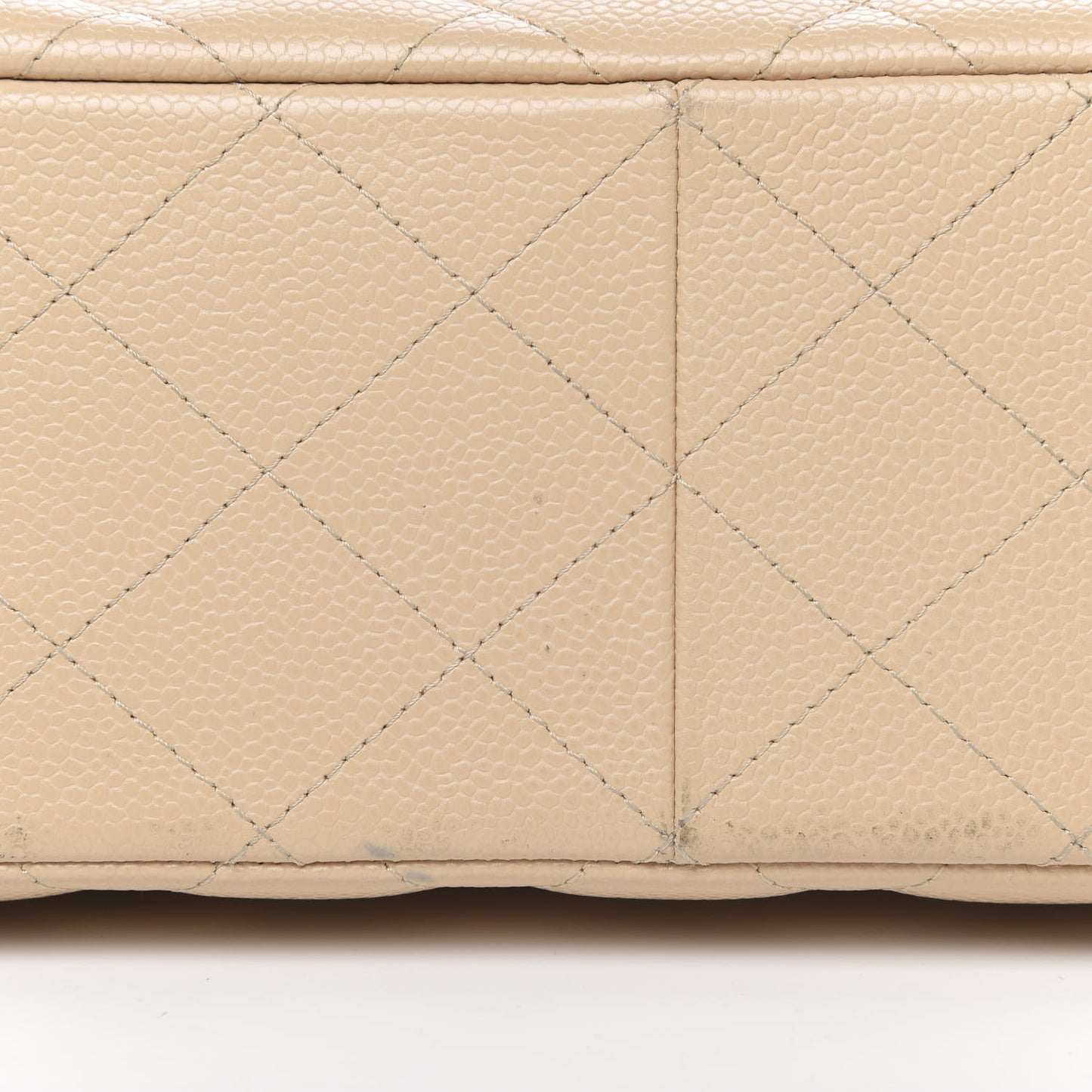 Caviar Quilted Jumbo Double Flap Beige Clair