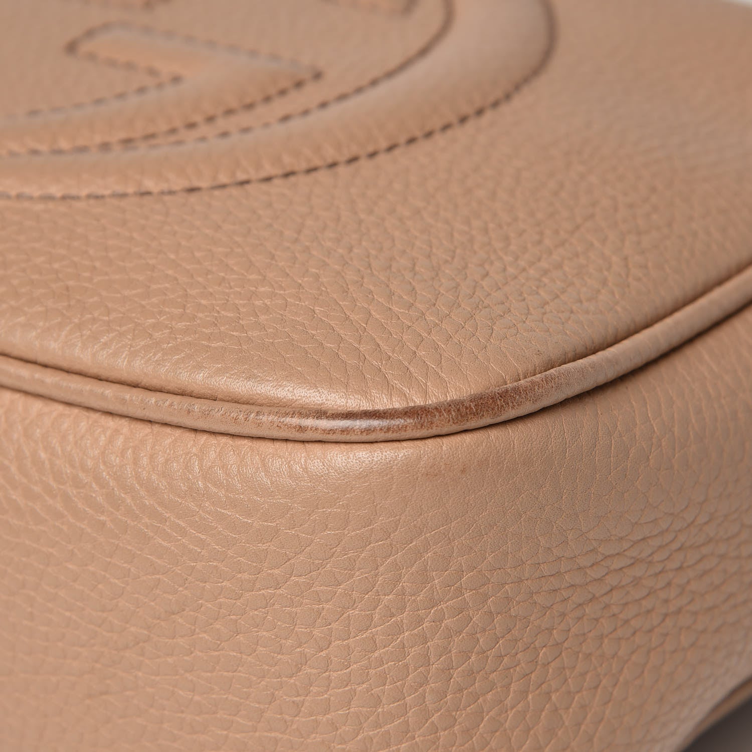 Gucci Pebbled Calfskin Small Soho Disco Bag Camelia 17 of 19