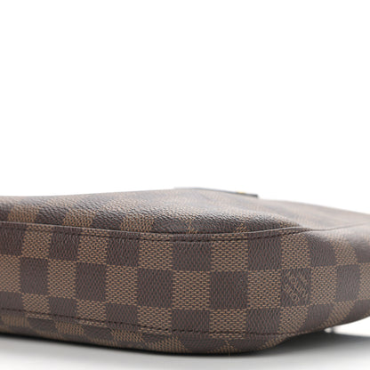 Louis Vuitton Damier Ebene South Bank Besace 11 of 12