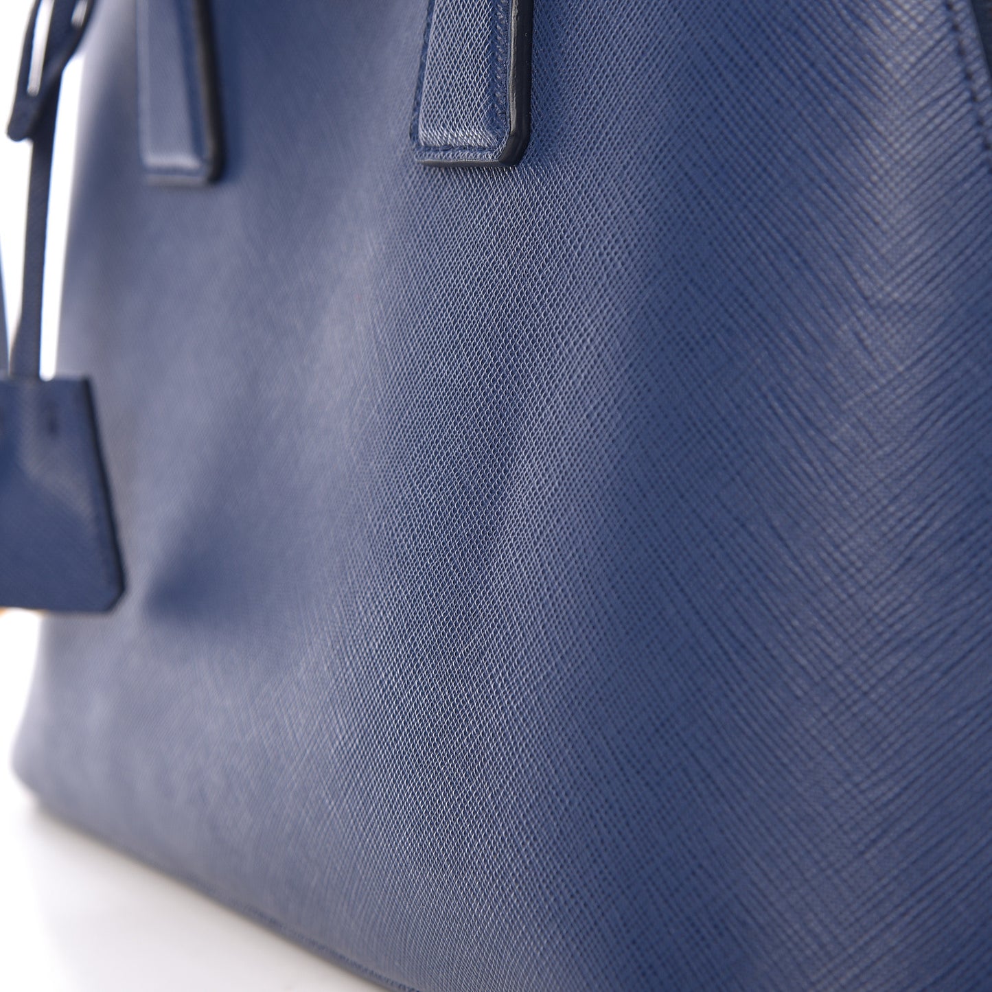 Saffiano Lux Medium Promenade Tote Bluette