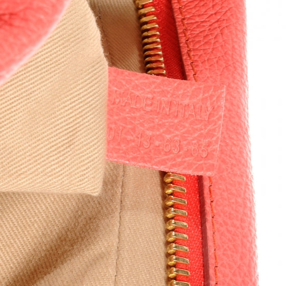 Calfskin Medium Paraty Coral