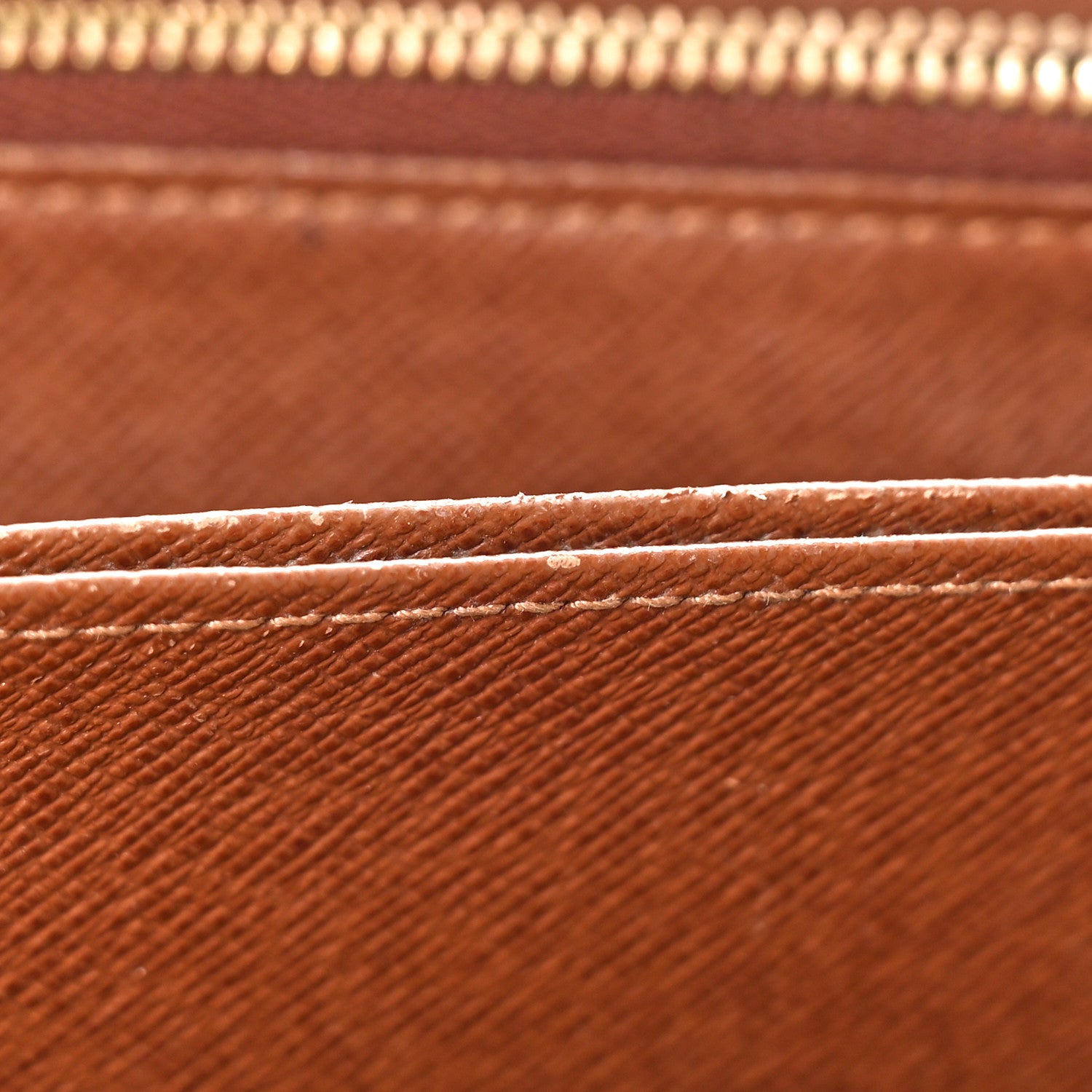 Louis Vuitton Monogram Zippy Wallet 12 of 12