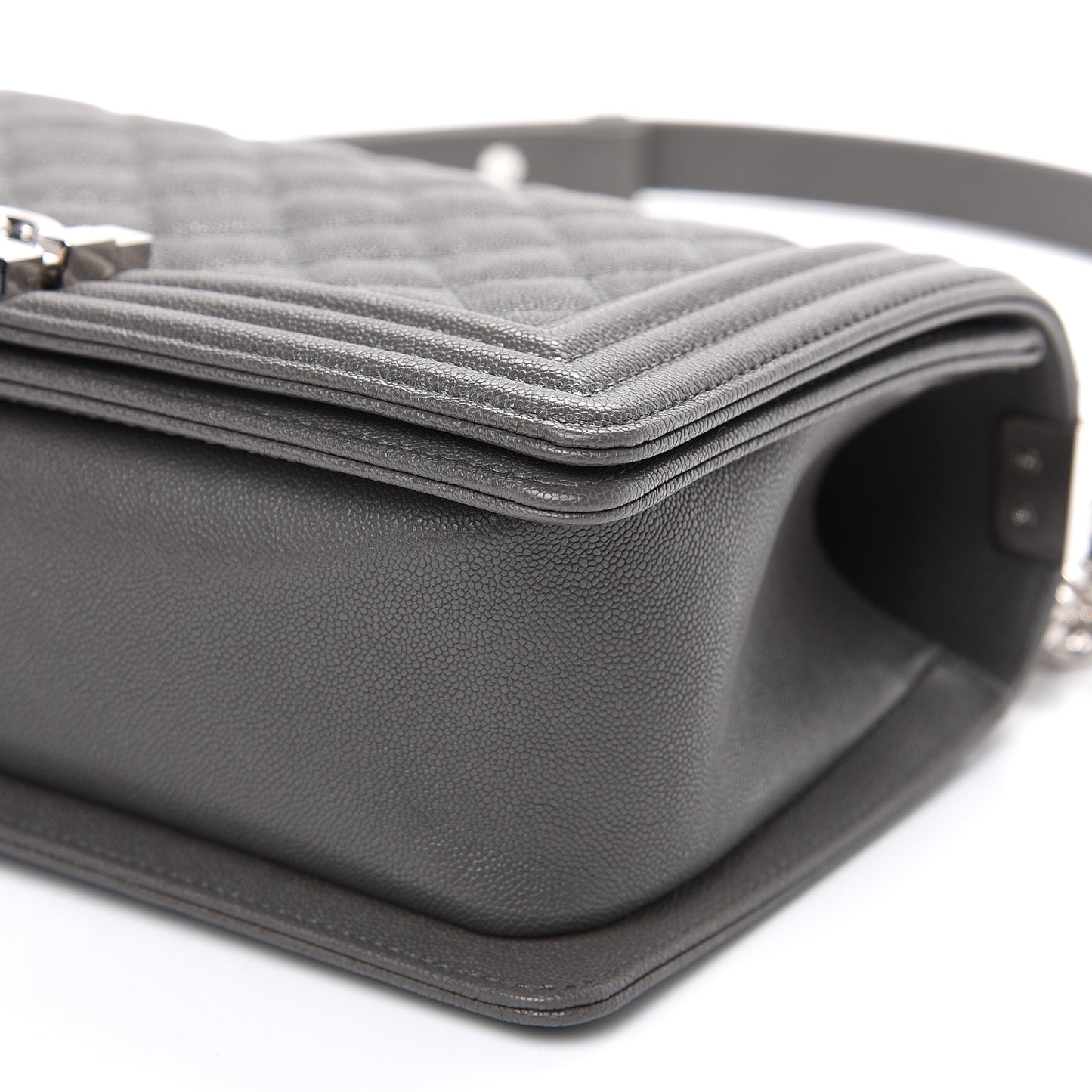 Caviar Quilted Medium Boy Flap Grey