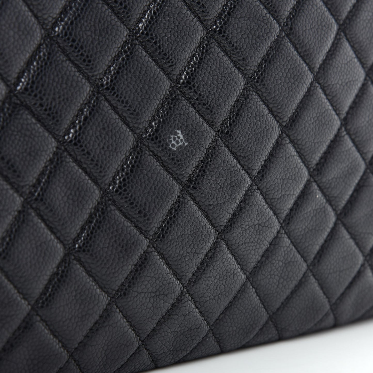 Caviar Quilted Large Cosmetic Case Black