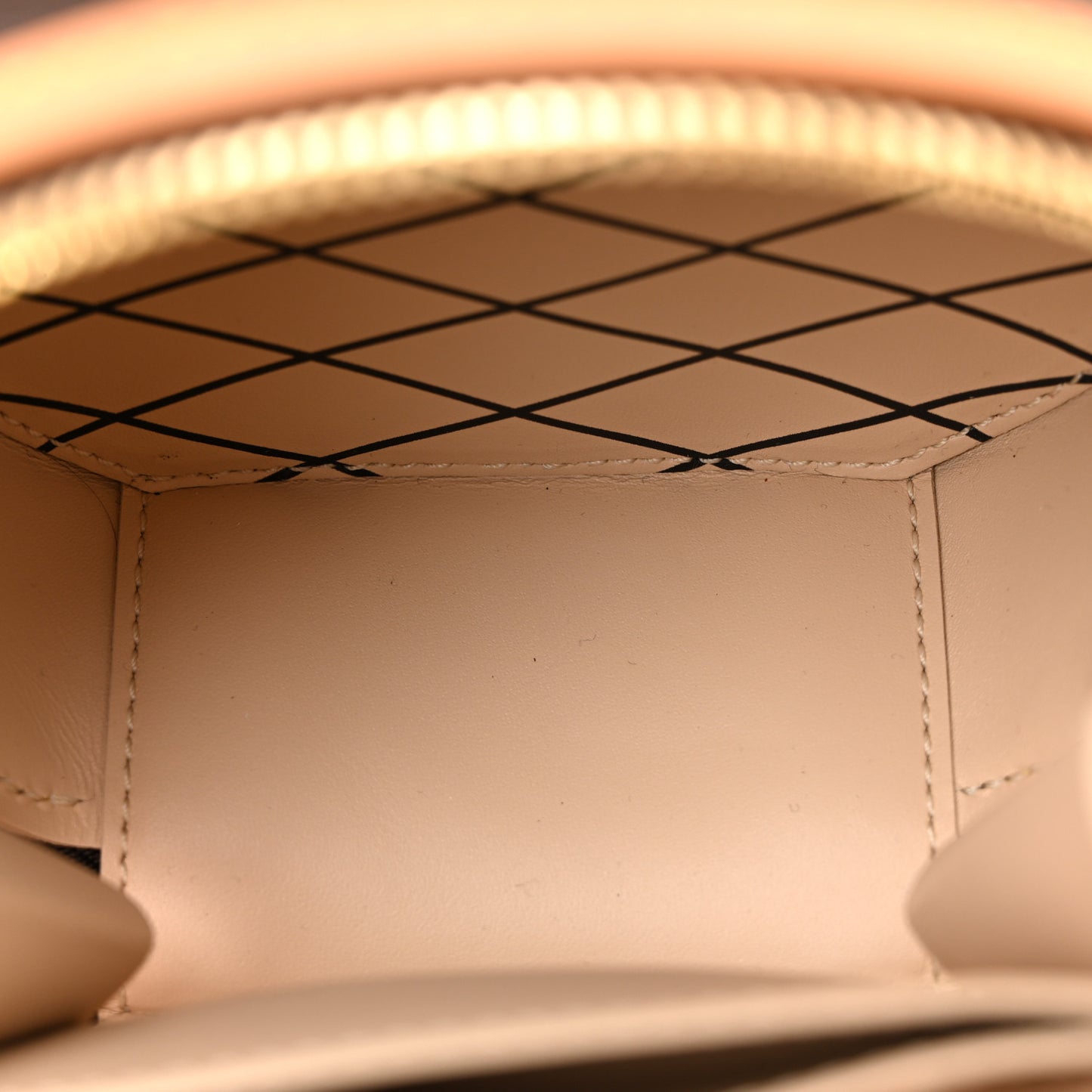 Monogram Mini Boite Chapeau