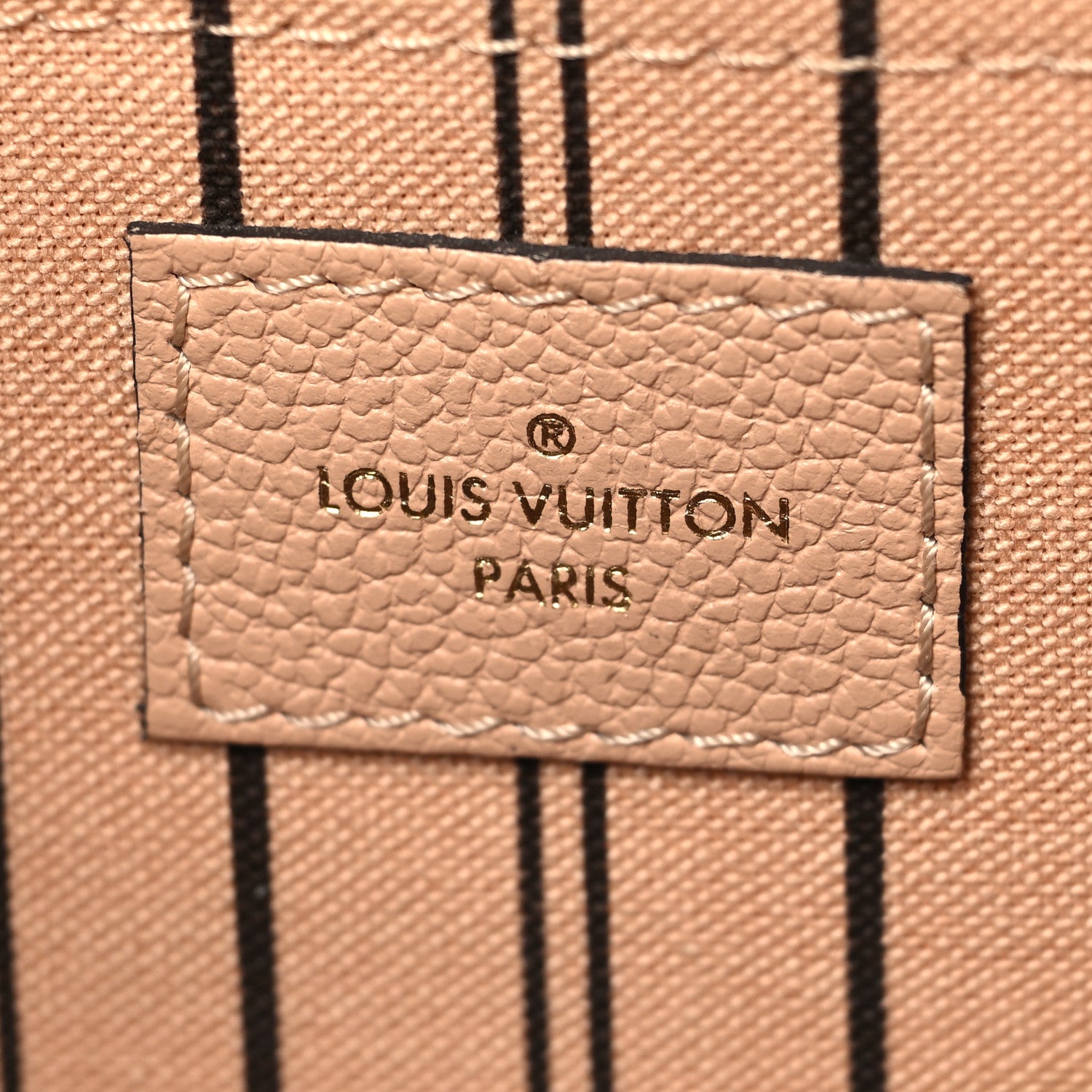 Louis Vuitton Empreinte Montaigne MM Papyrus 8 of 18