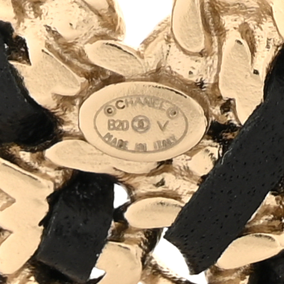 Lambskin Crystal Vintage Allure CC Chain Brooch Black Gold
