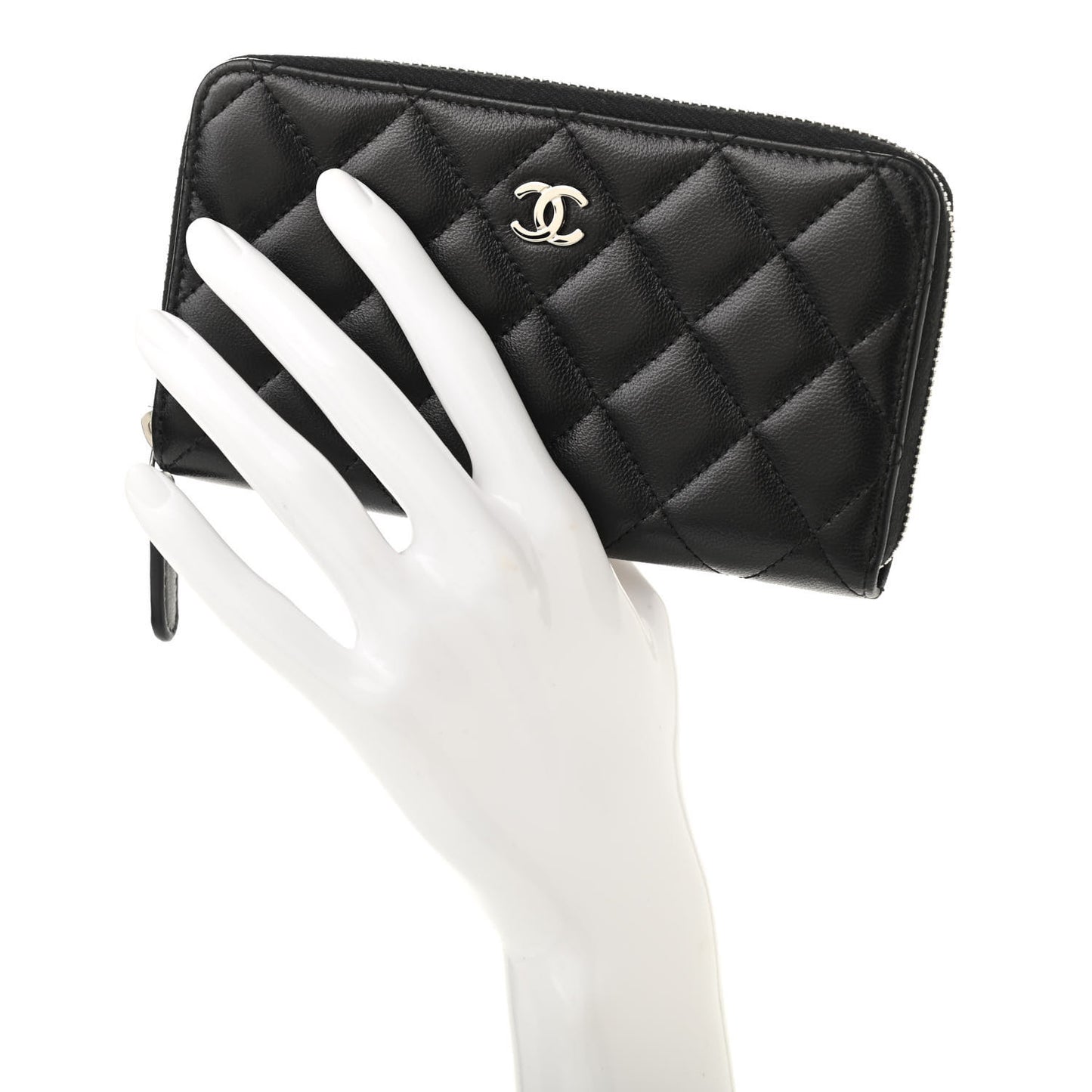 Lambskin Quilted Small Gusset Zip Around Wallet