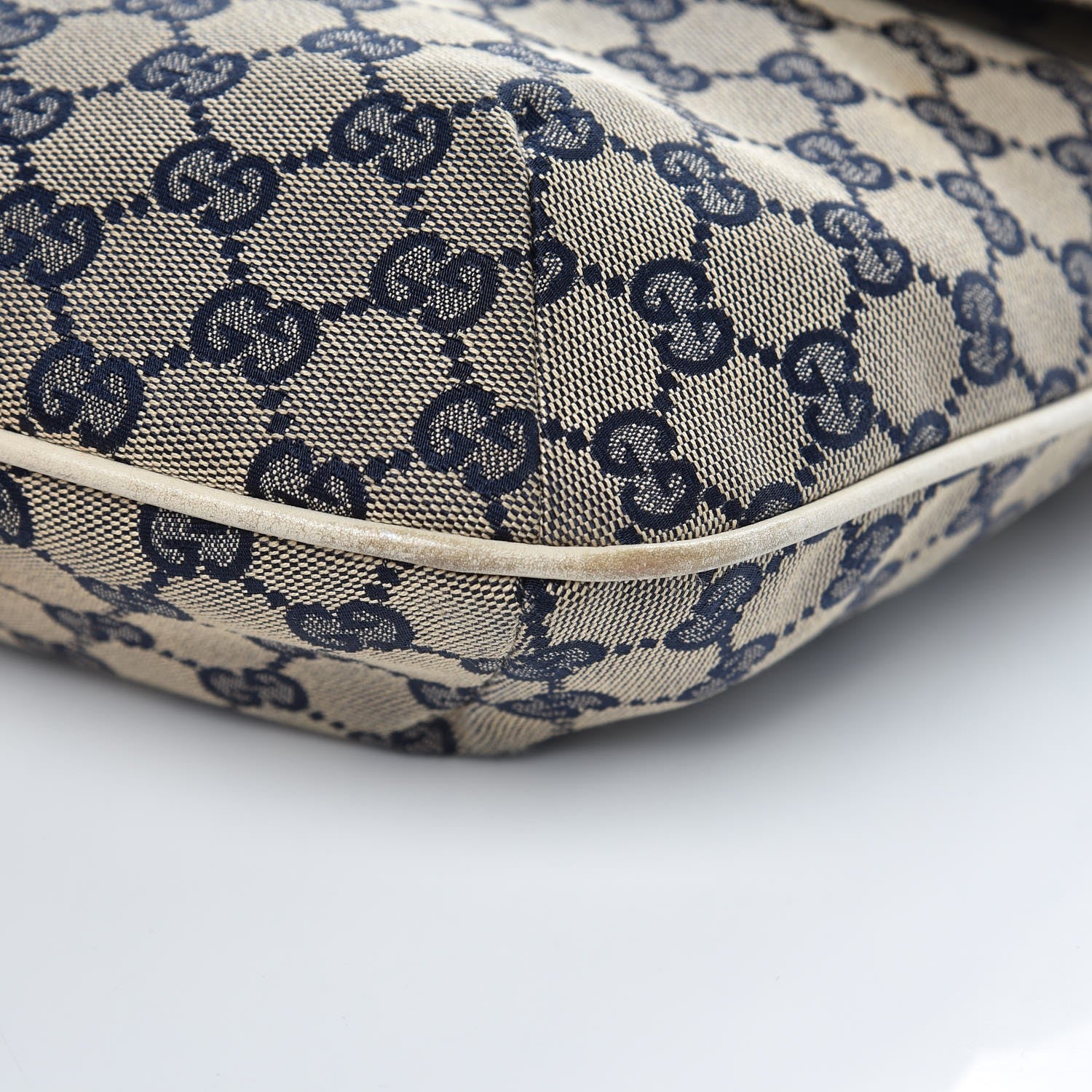 Gucci Monogram Web Crossbody Messenger White Navy 9 of 12