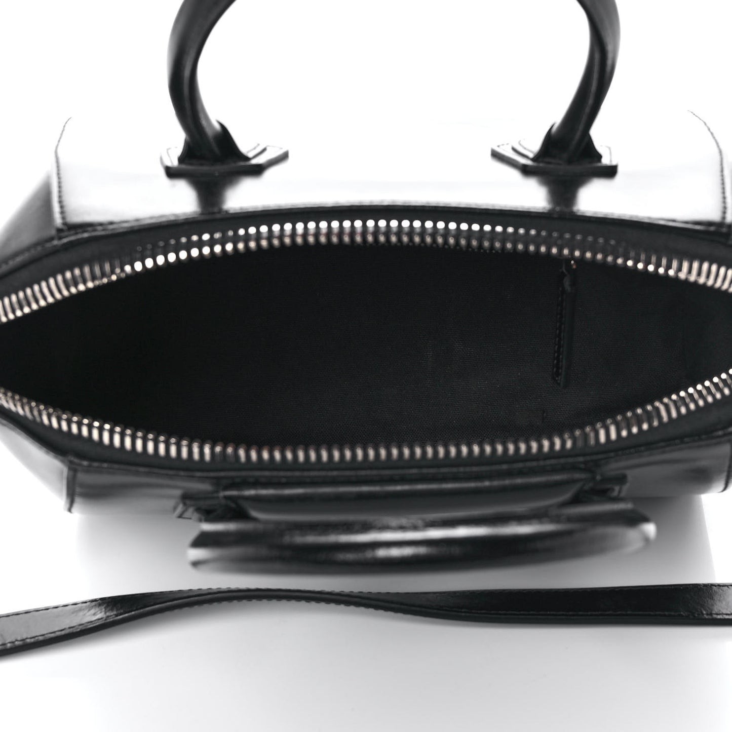 Shiny Lord Calfskin Small Antigona Black