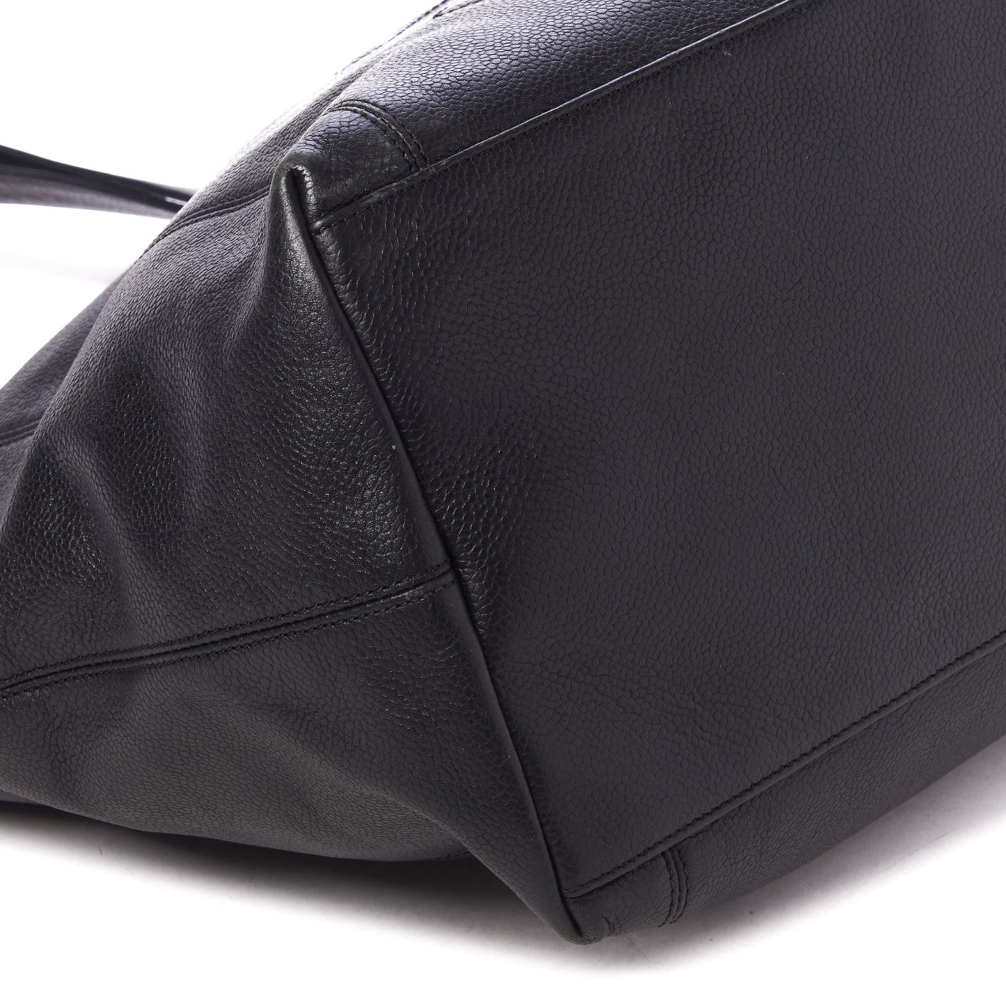 Caviar CC Tote Black