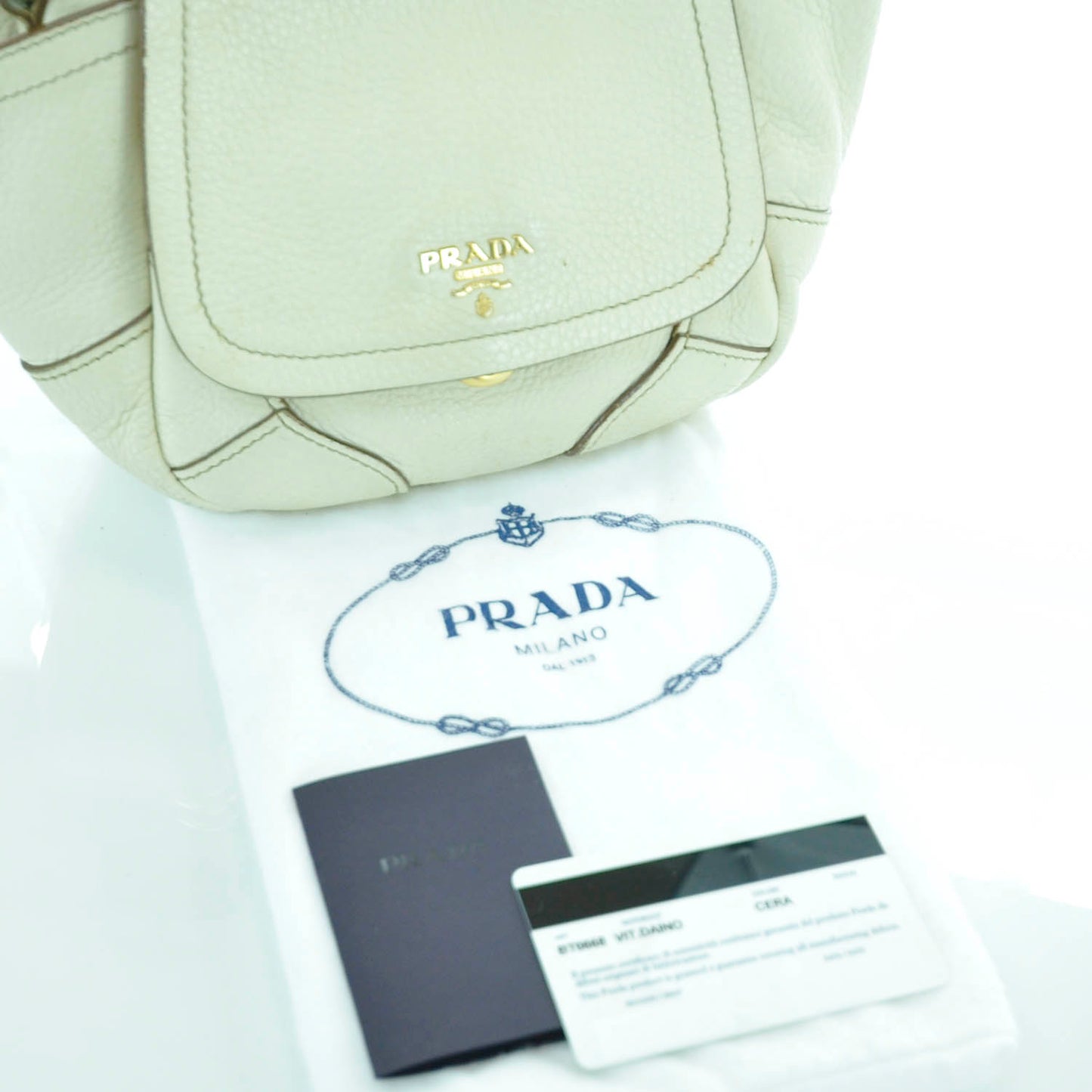 Vitello Daino Shoulder Bag Cera