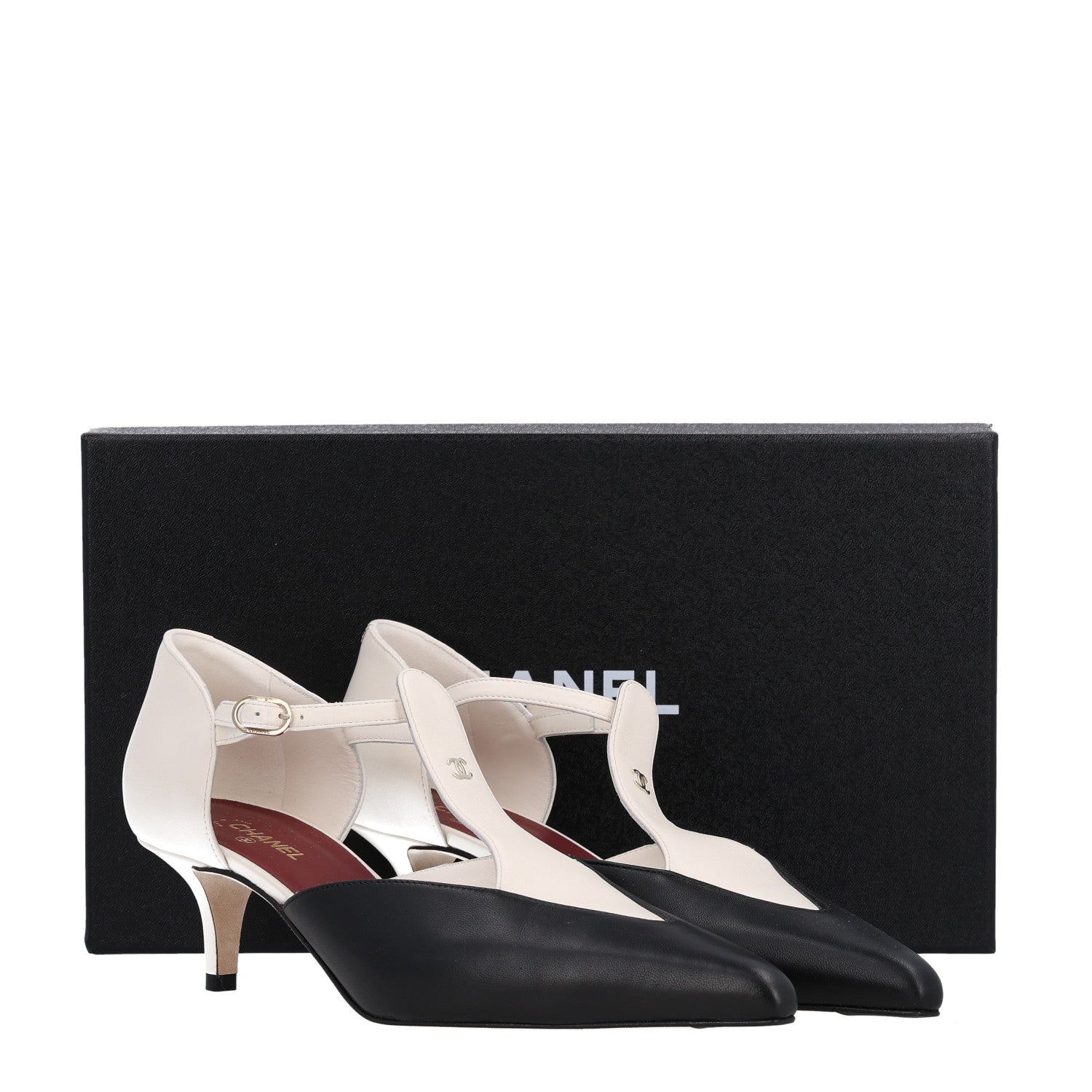 Chanel Lambskin CC Slingback Pumps 40 White Black 11 of 11