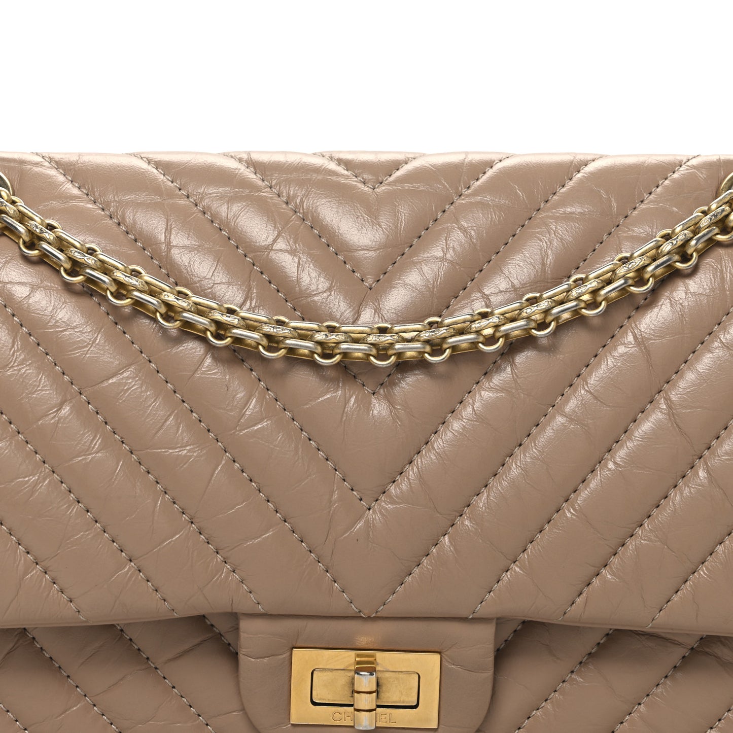 Aged Calfskin Chevron Quilted 2.55 Reissue 225 Flap Beige