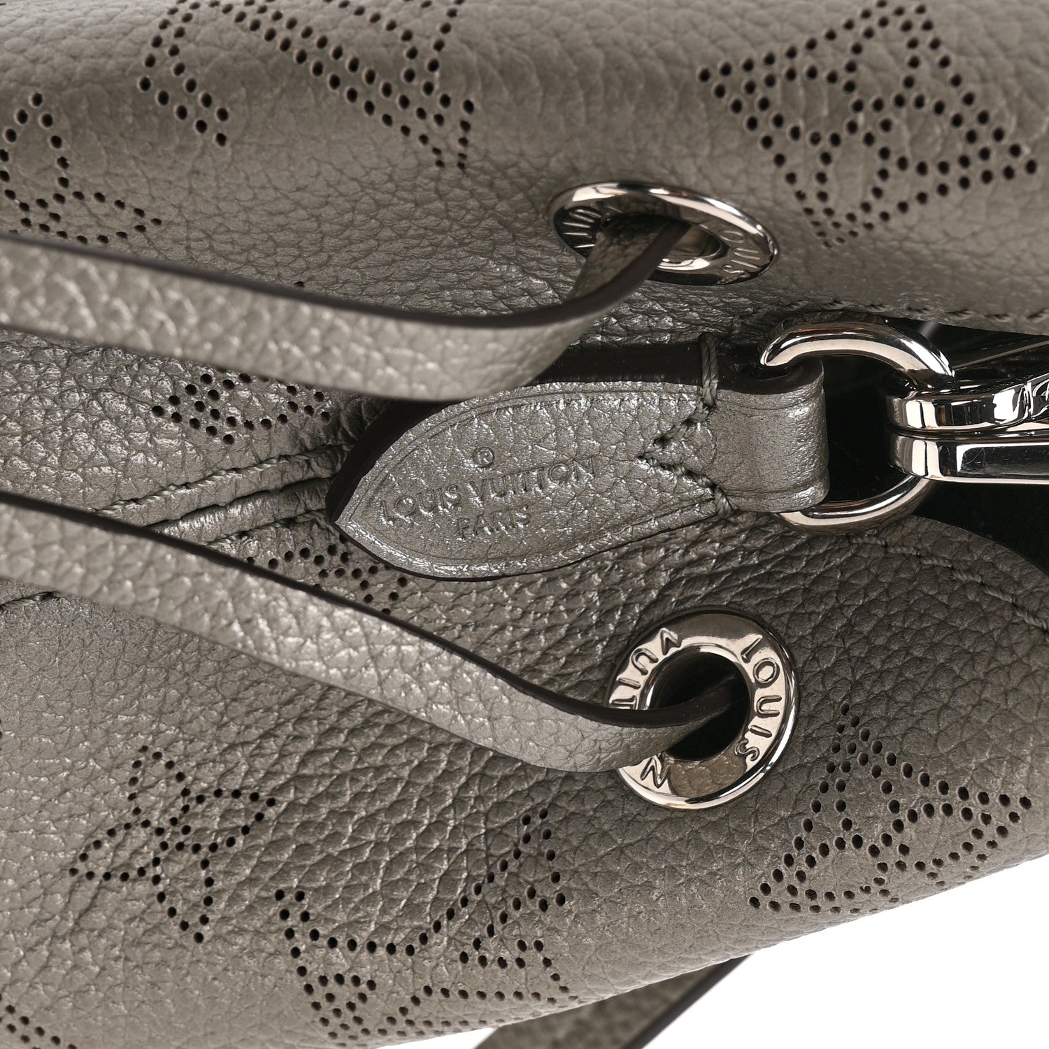 Louis Vuitton Metallic Mahina Bella Gris Souris 1788199 – FASHIONPHILE