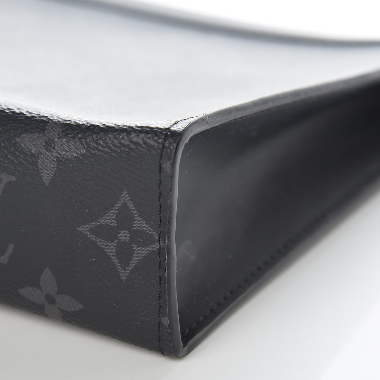 Monogram Eclipse Pochette Voyage MM
