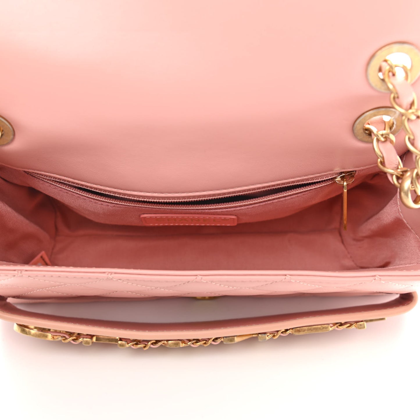 Calfskin Quilted Enchained Flap Light Pink