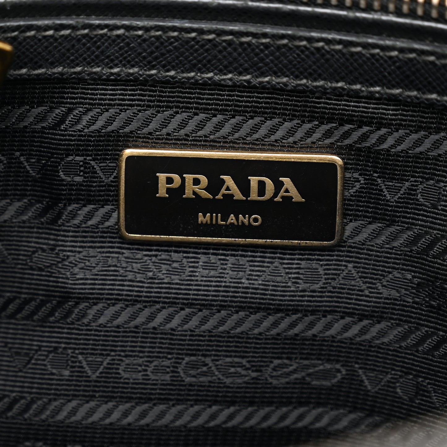 Saffiano Small Galleria Double Zip Tote Black