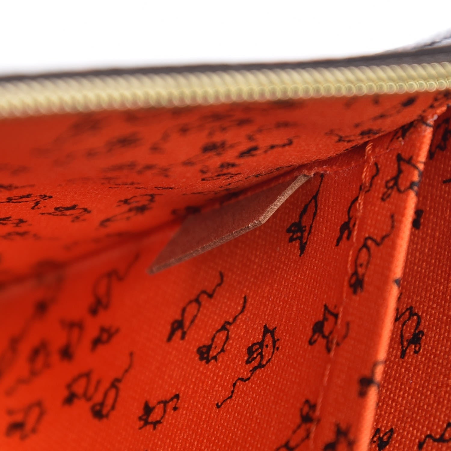 Louis Vuitton Calfskin Catogram City Steamer Cabas XXL Orange Marron 10 of 10