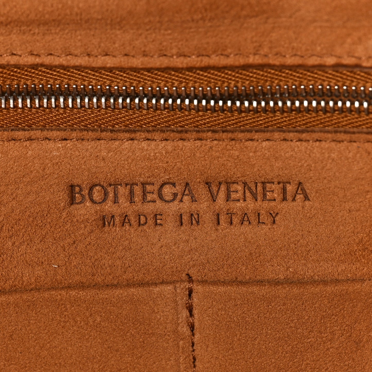 Goatskin Maxi Intrecciato Medium Arco Linoleum