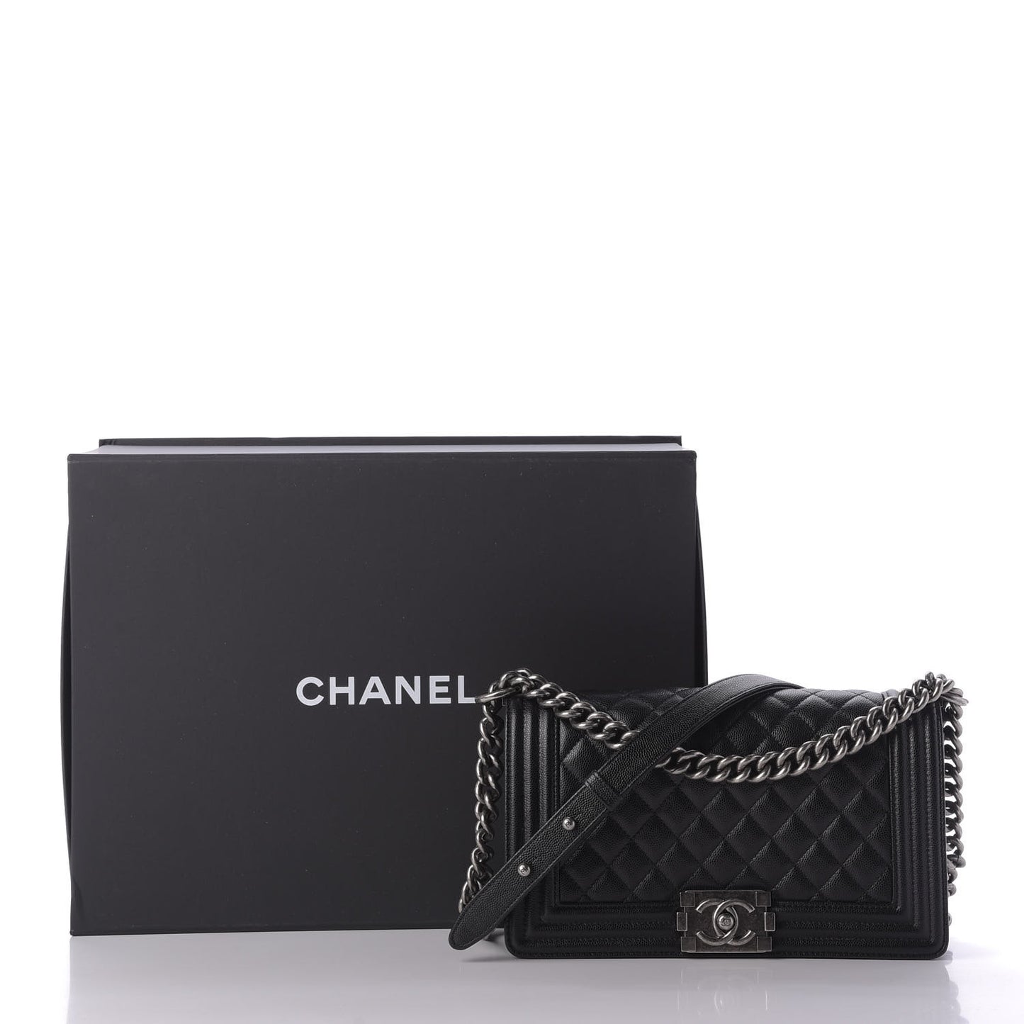 Caviar Quilted Medium Boy Flap Black