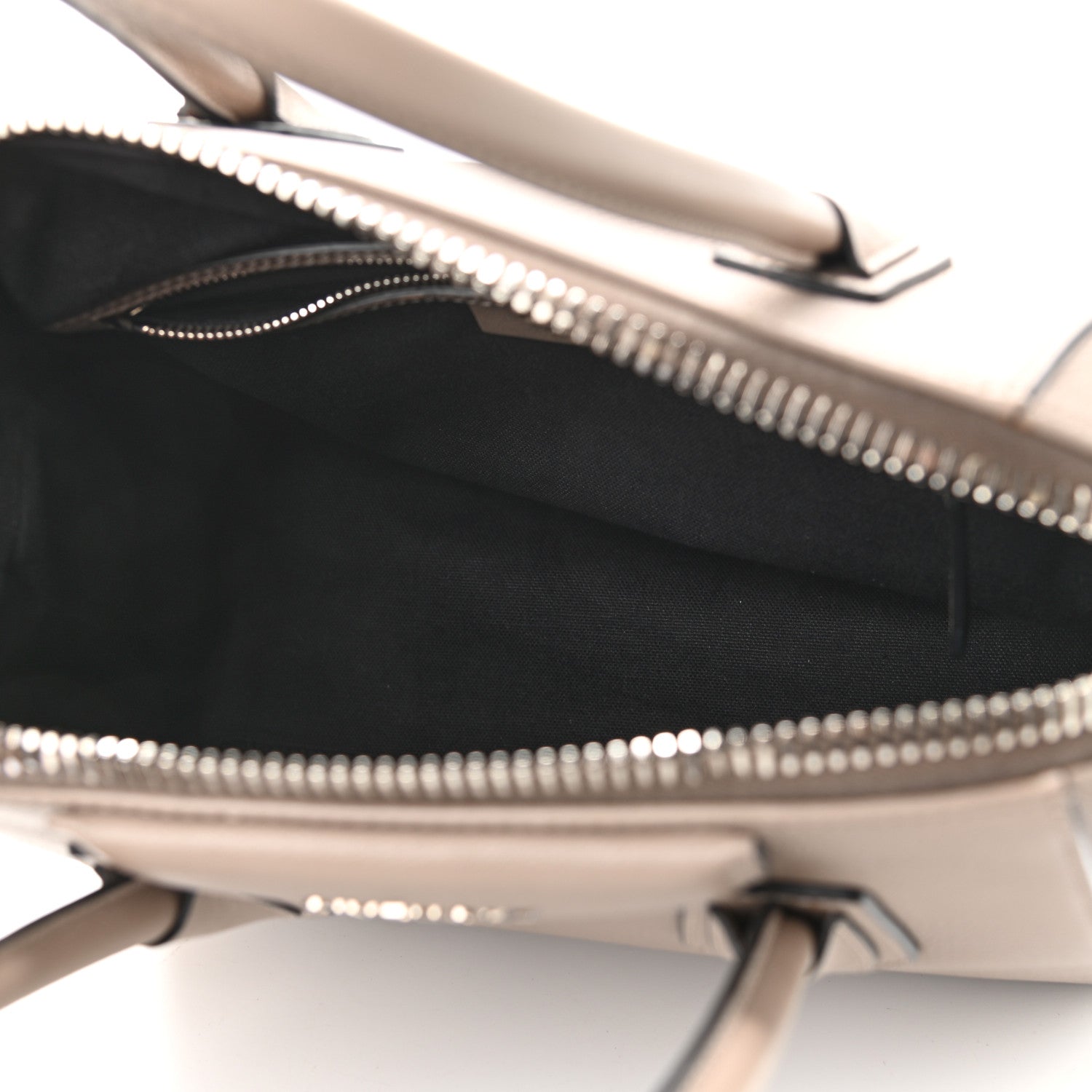 Givenchy Sugar Goatskin Small Antigona Mastic 5 of 16