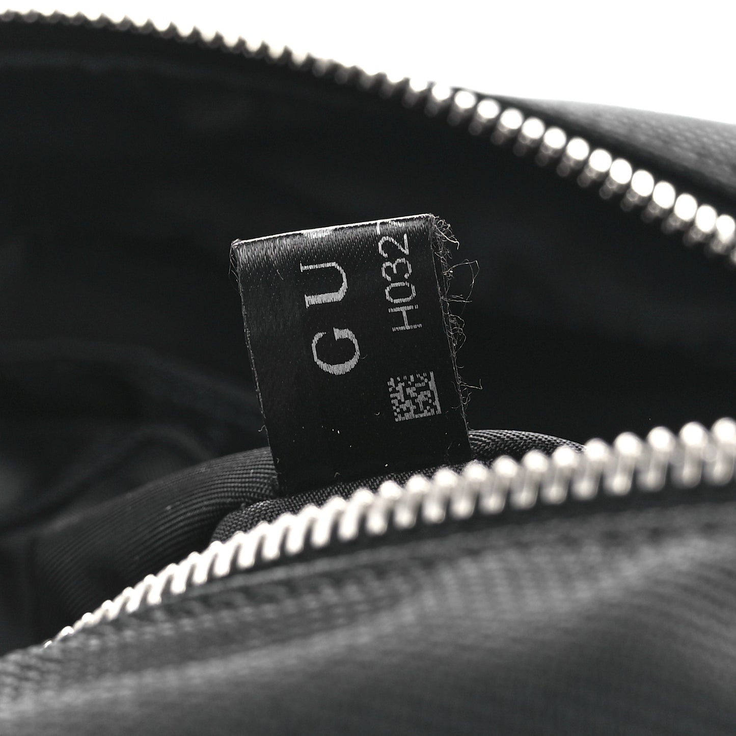 Techno Canvas Web Toiletry Case Black