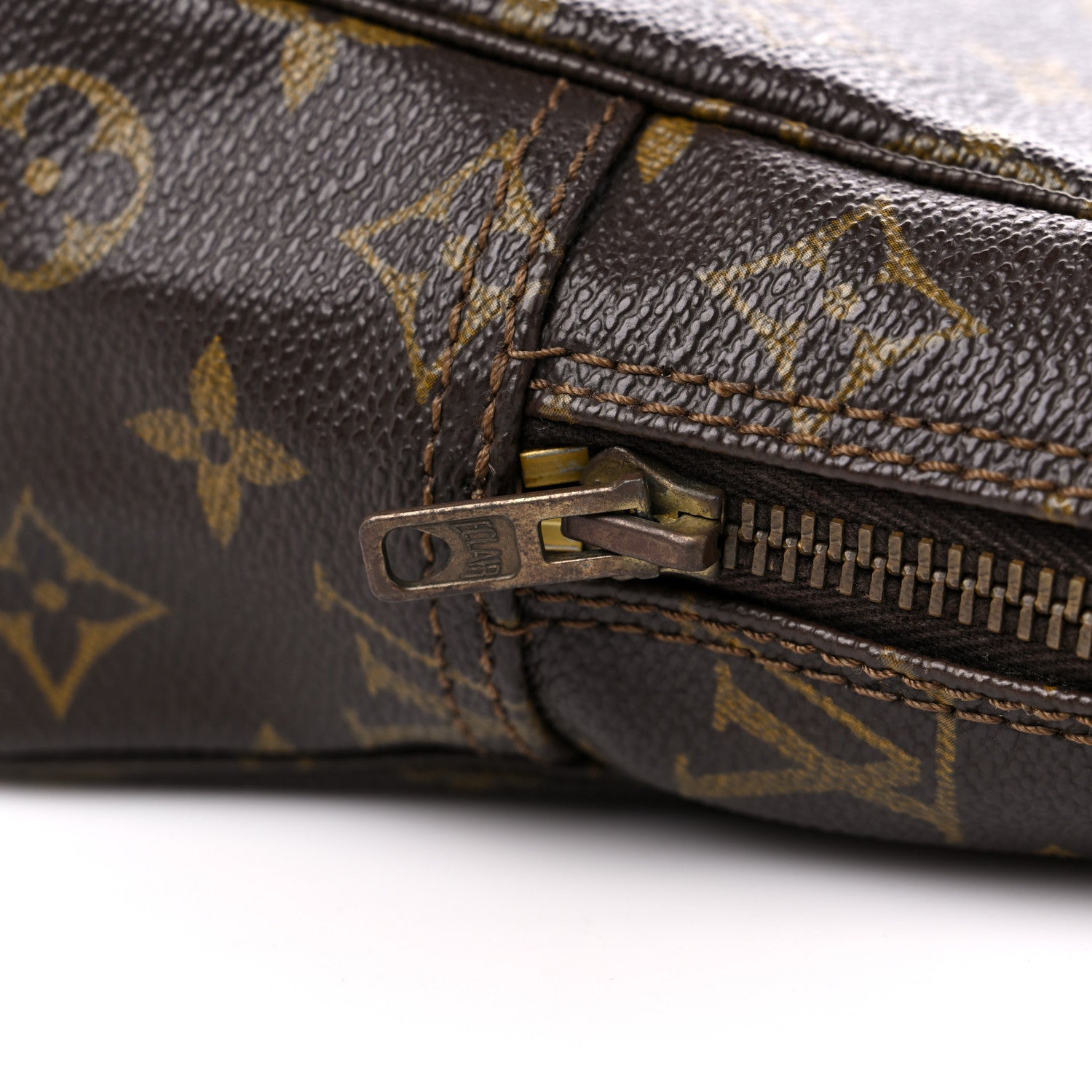 Louis Vuitton Monogram Trousse Toilette 28 12 of 13