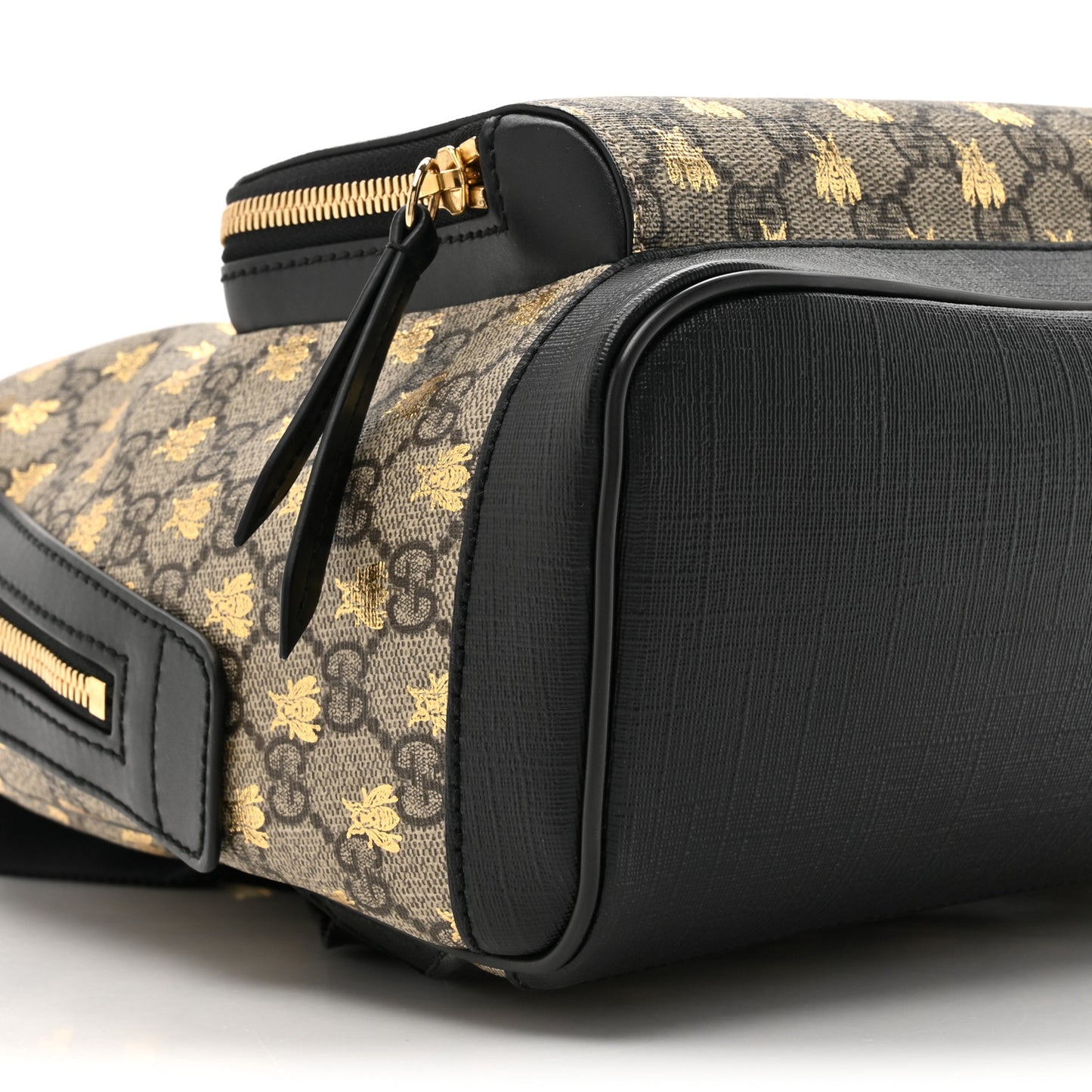 GG Supreme Monogram Bees Print Small Day Backpack Beige Oro Black