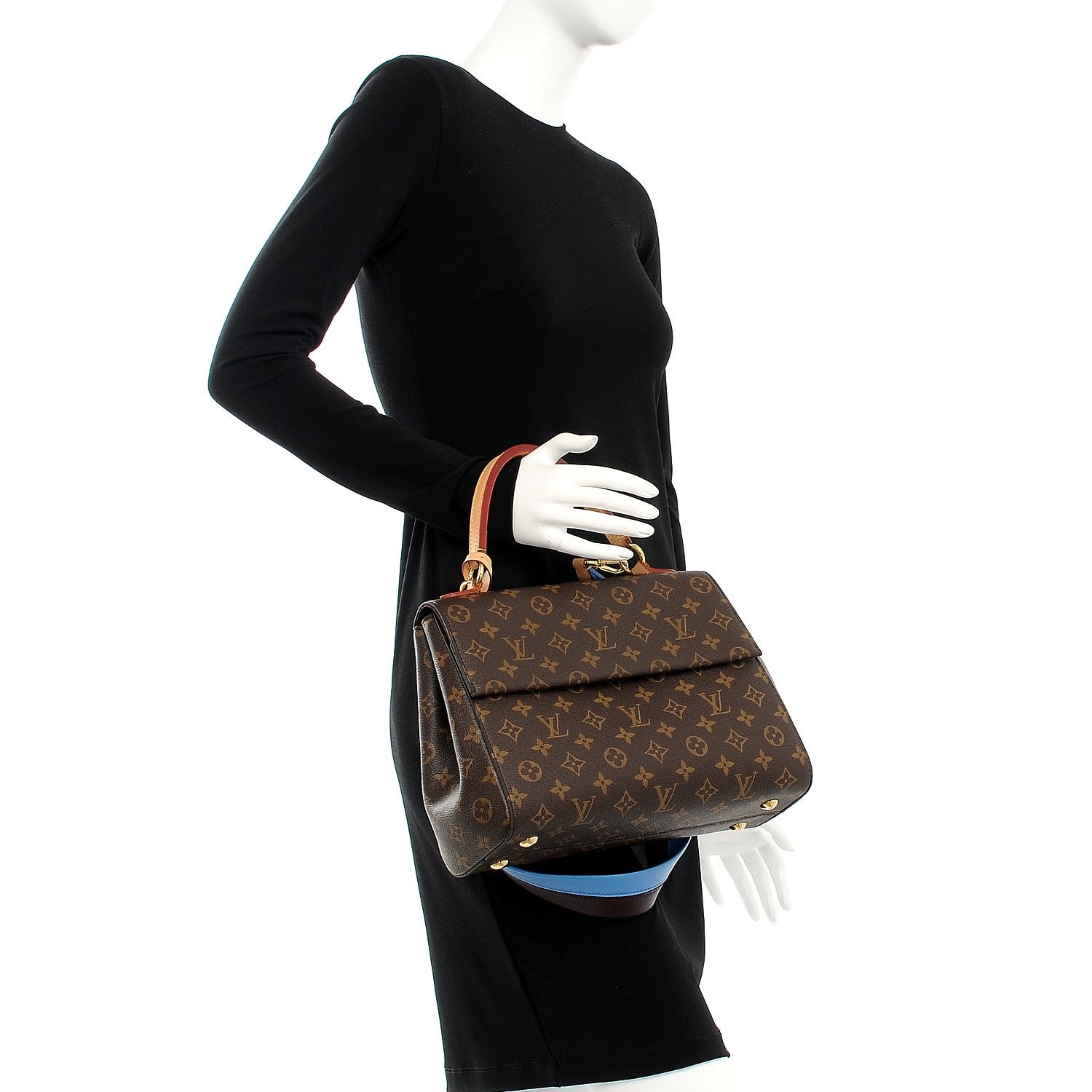 Louis Vuitton Monogram Cluny MM Blue Glacial 3 of 8